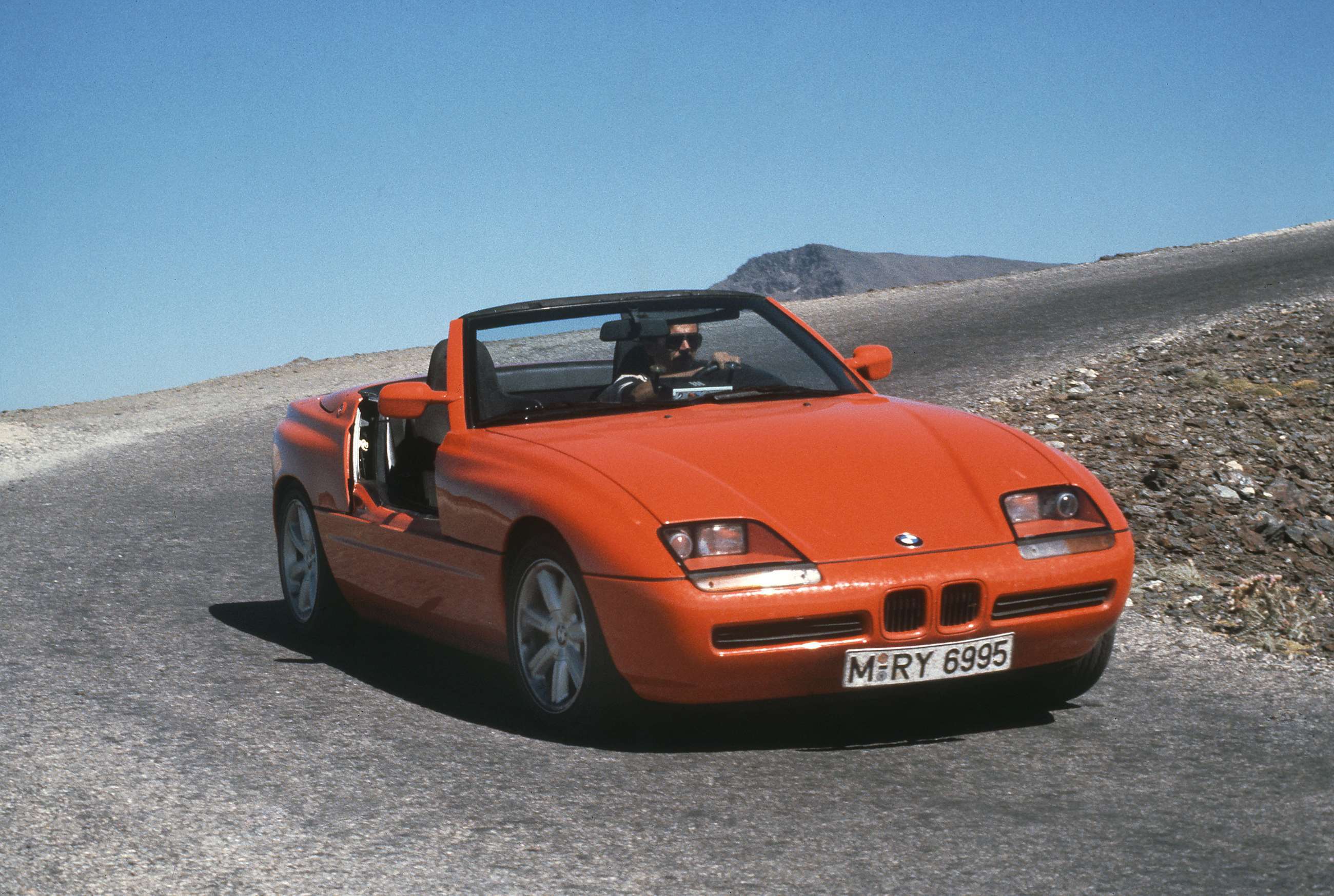 belgian-car-designers-6-luc-landuyt-bmw-z1-roadster-goodwood-29112019.jpg