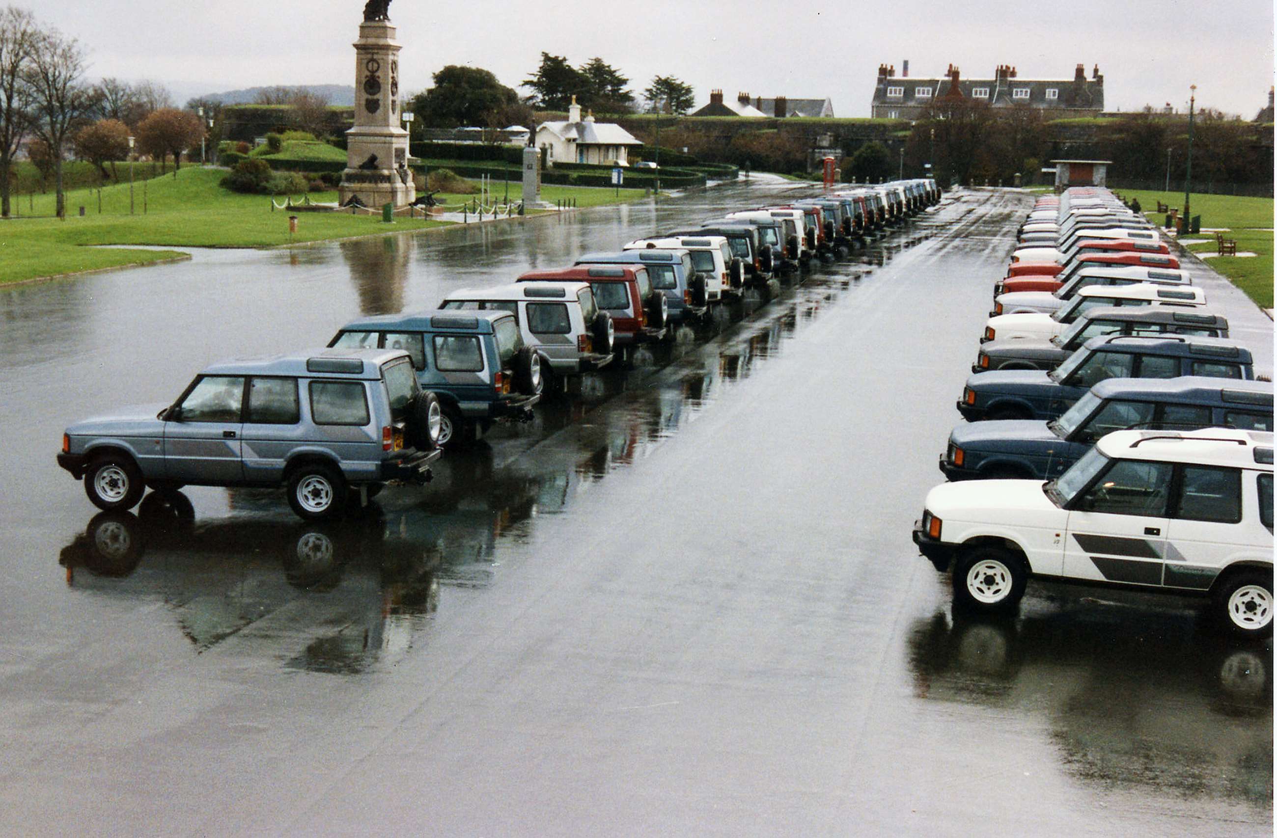 land-rover-discovery-1-1989-goodwood-11102019.jpg