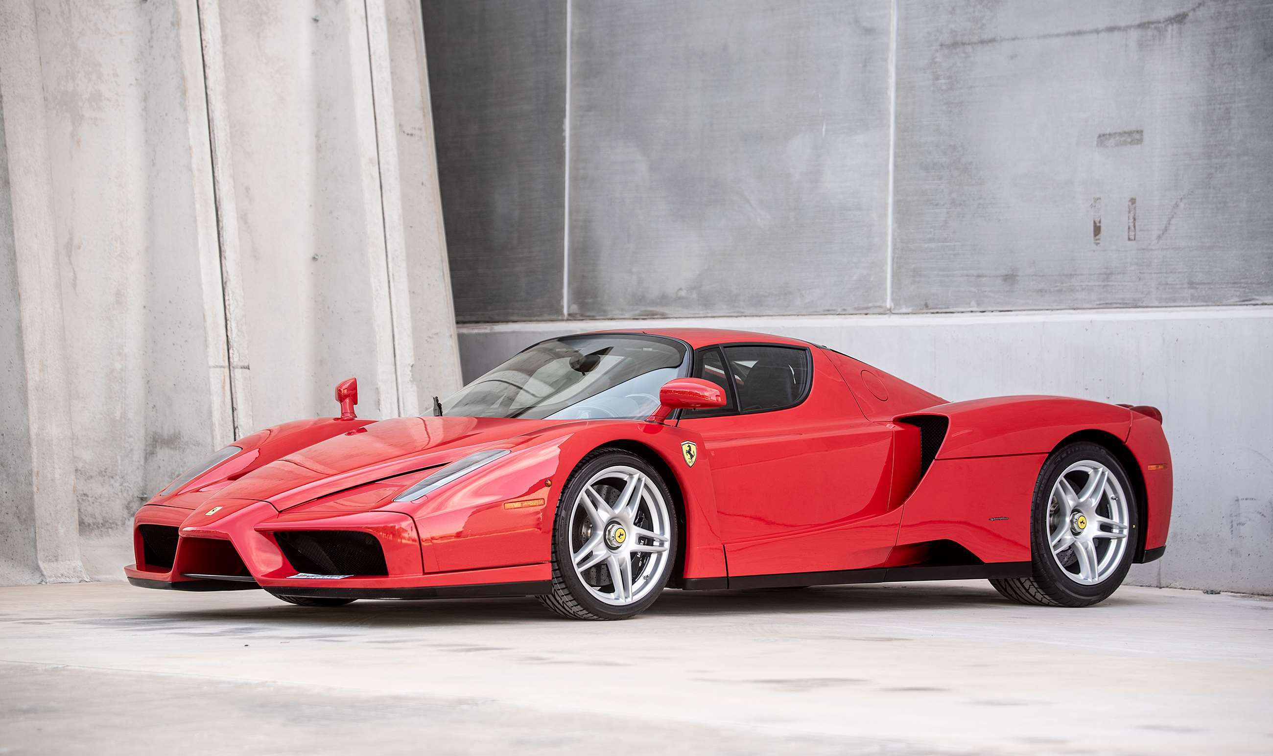 bonhams-zoute-2019-2004-ferrari-enzo-goodwood-14102019.jpg