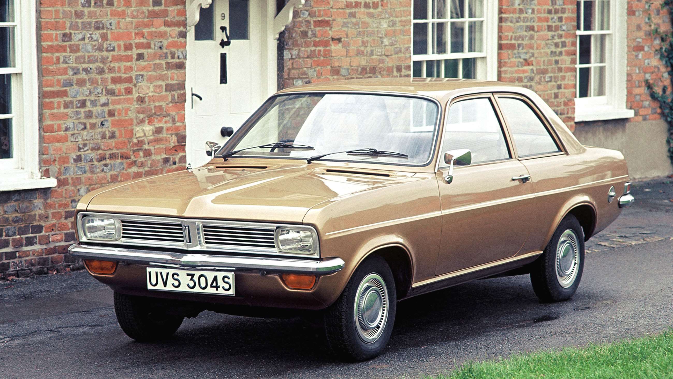 cars-from-1970-7-vauxhall-viva-hc-goodwood-10012020.jpg