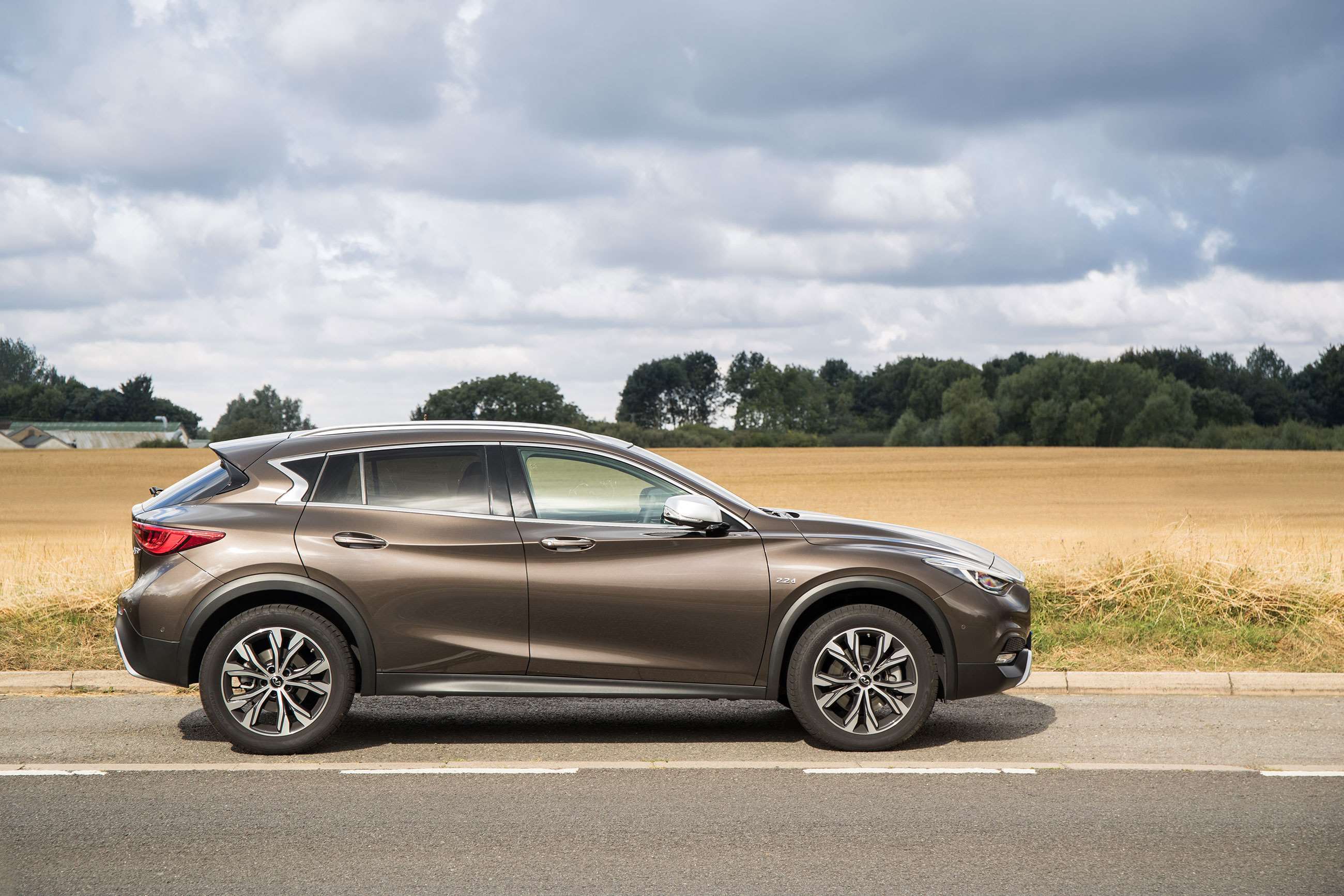 best-selling-cars-2019-infiniti-qx-30-goodwood-17012020.jpg