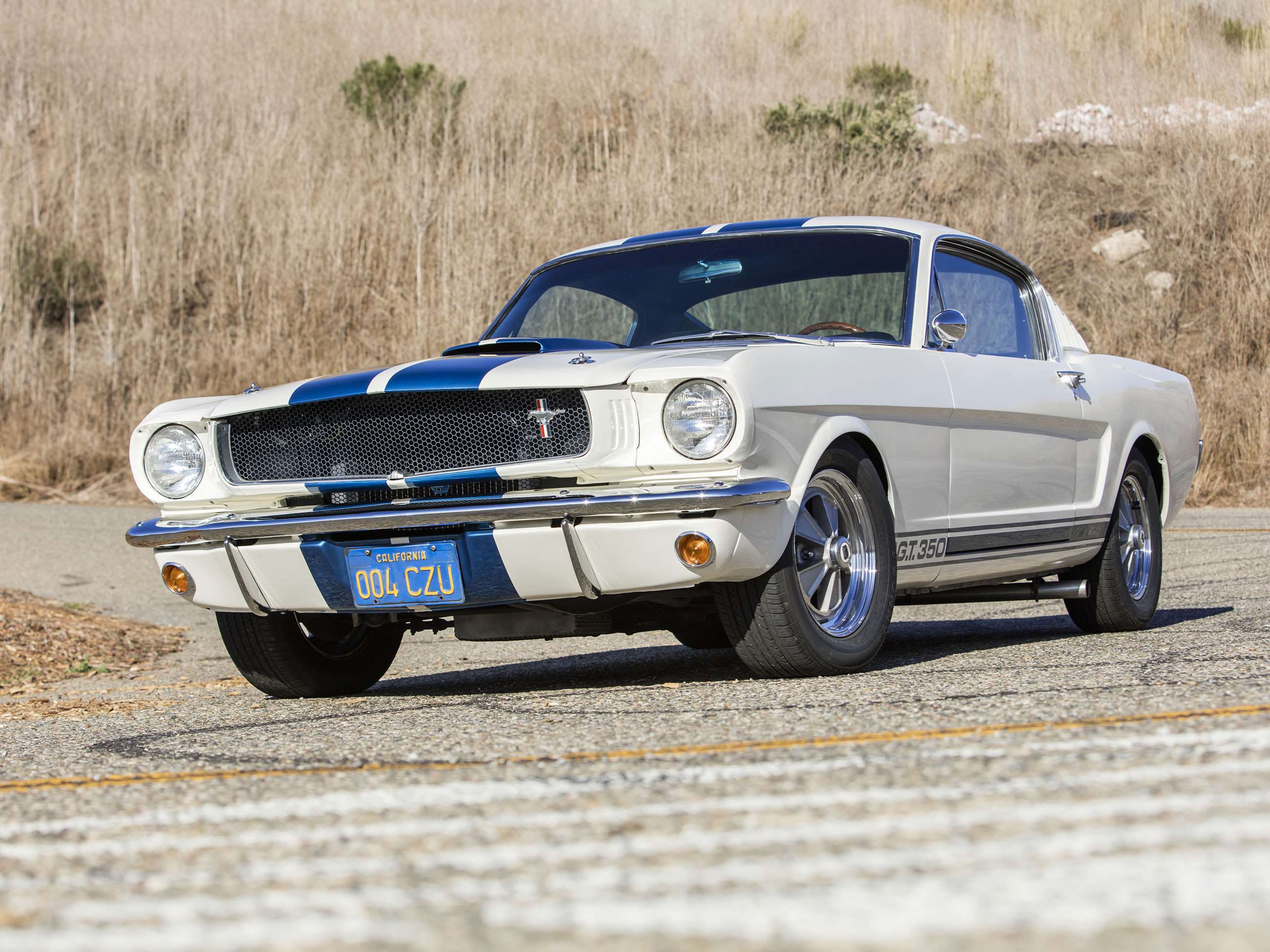 1965-shelby-gt350-fastback-bonhams-scottsdale-2020-17012020.jpg