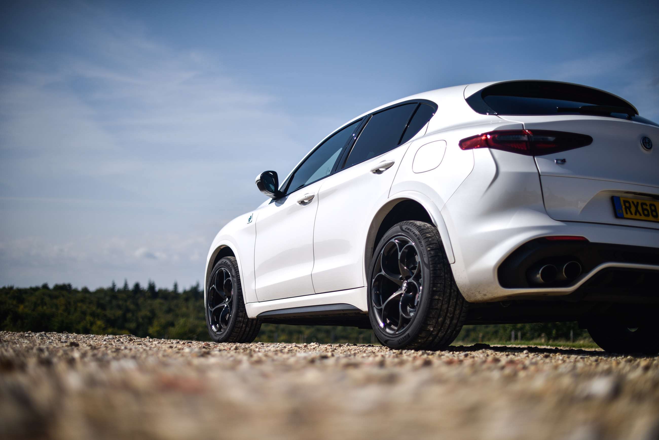 alfa-romeo-stelvio-quadrifoglio-pete-summers-goodwood-12091914.jpg