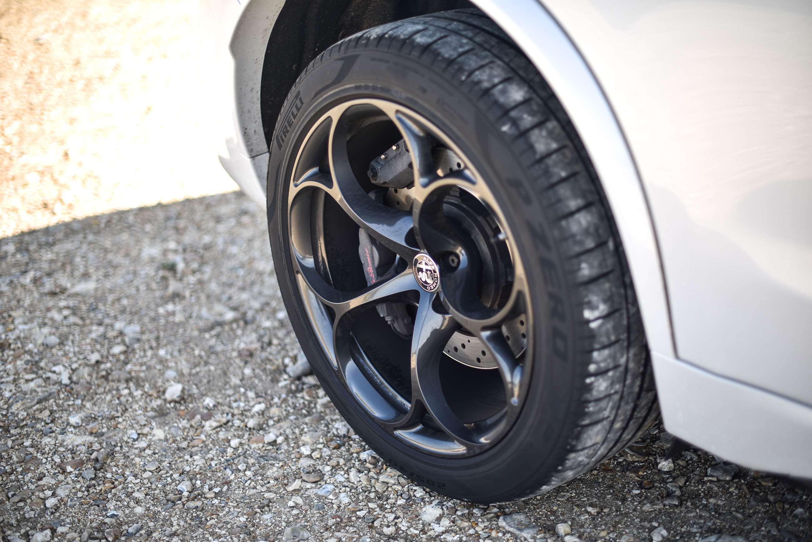 alfa-romeo-stelvio-quadrifoglio-wheels-pete-summers-goodwood-02122019.jpg