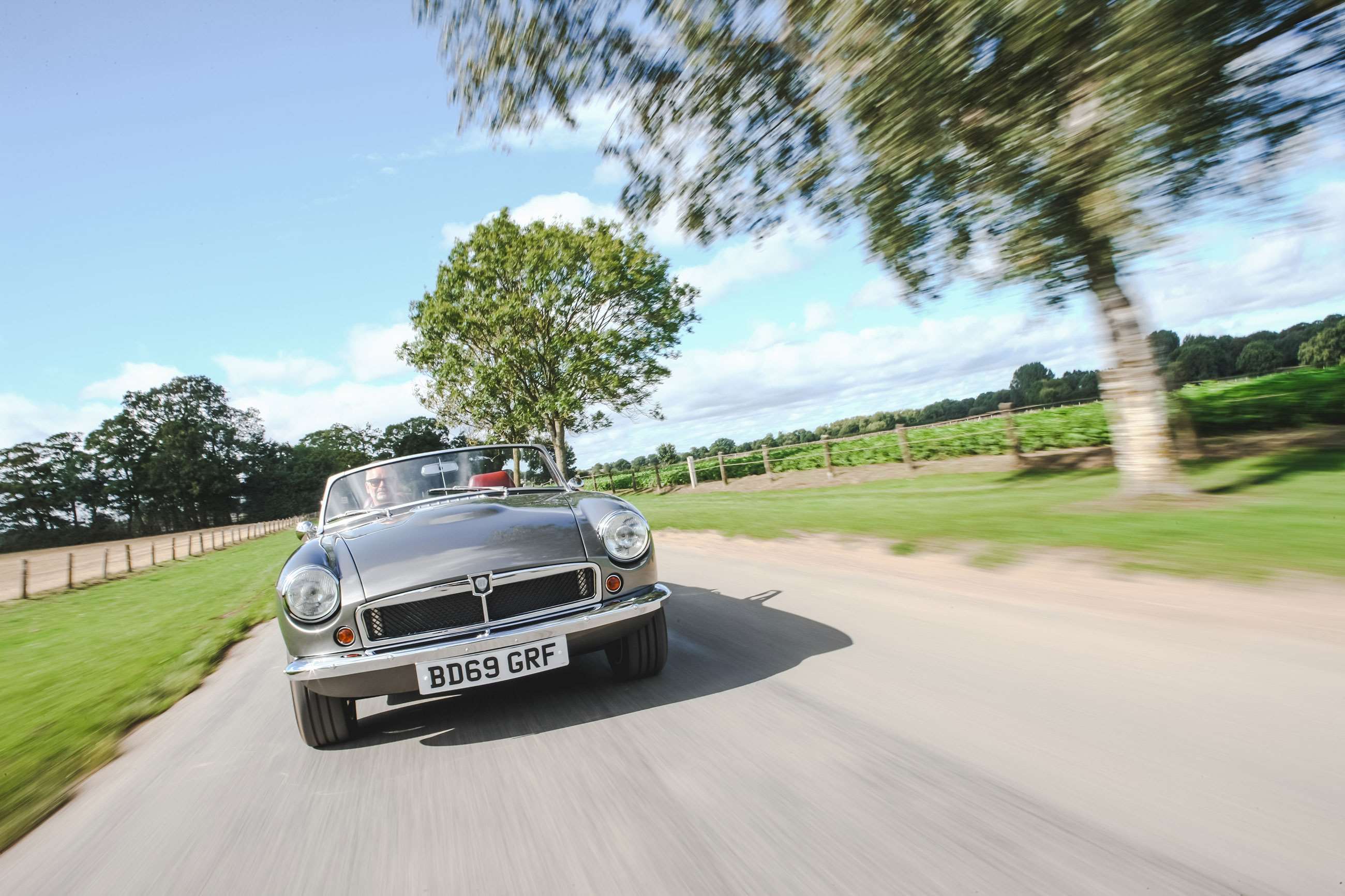 rbw-roadster-electric-mgb-goodwood-08102020.jpg