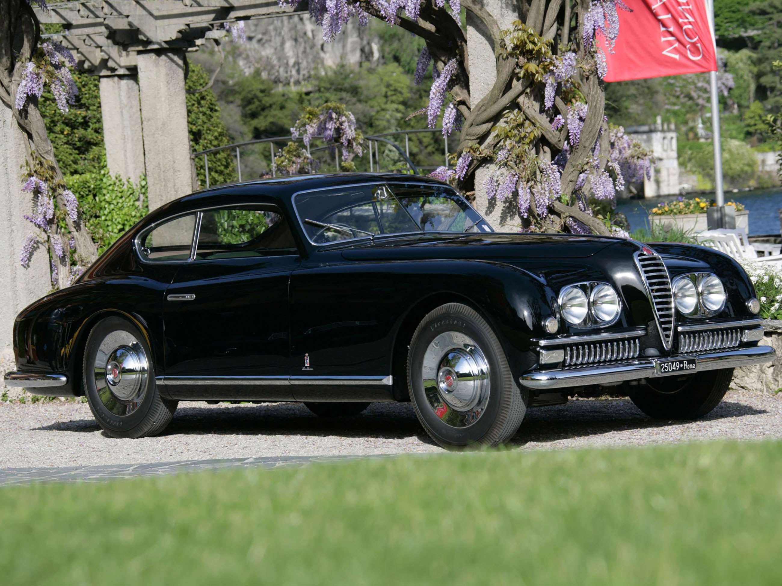 best-headlight-designs-2-alfa-romeo-6c-2500-ss-coupe-speciale-1949-goodwood-18112020.jpg