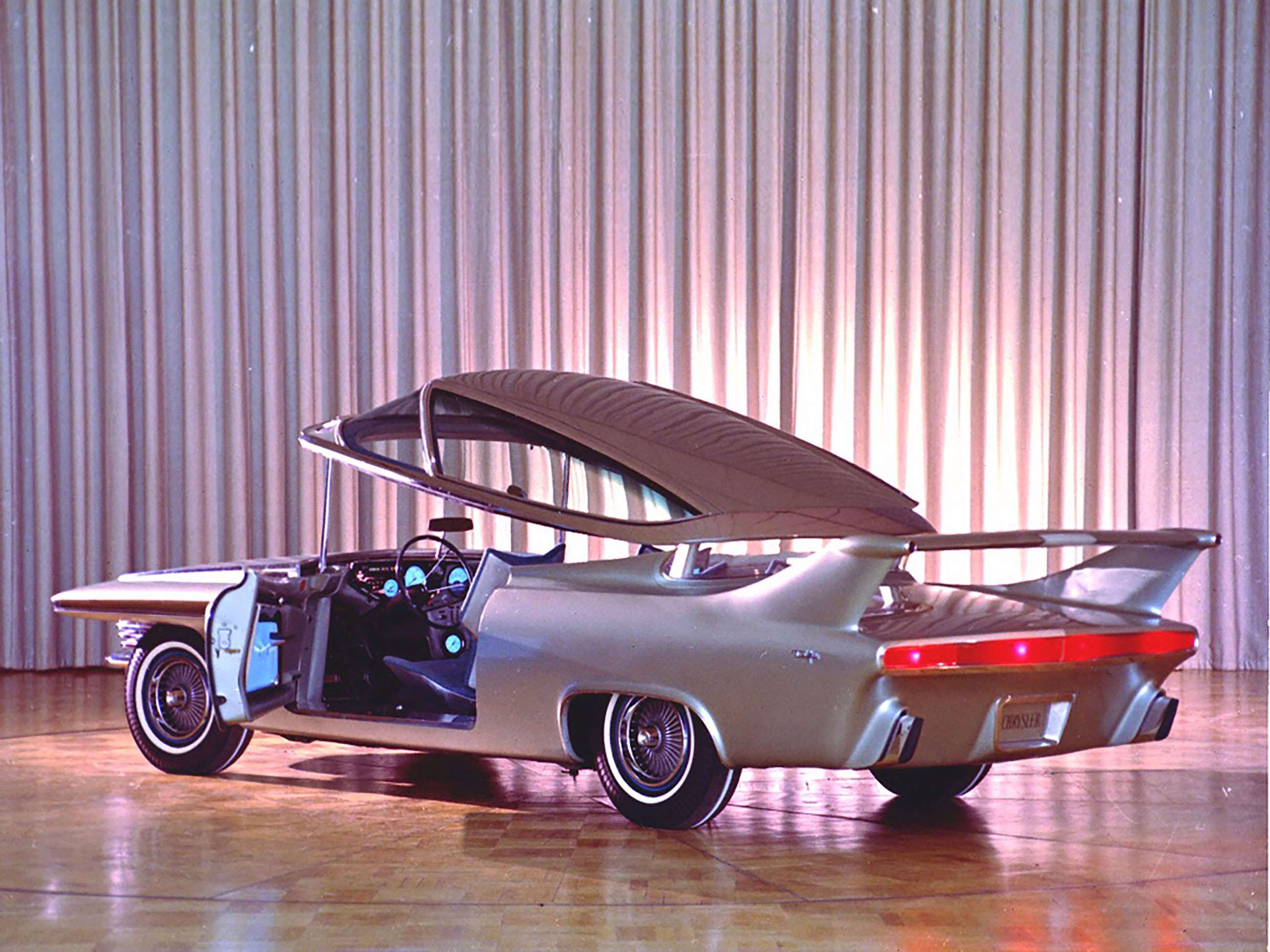 best-60s-concept-cars-2-chrysler-turboflite-concept-goodwood-011212020.jpg