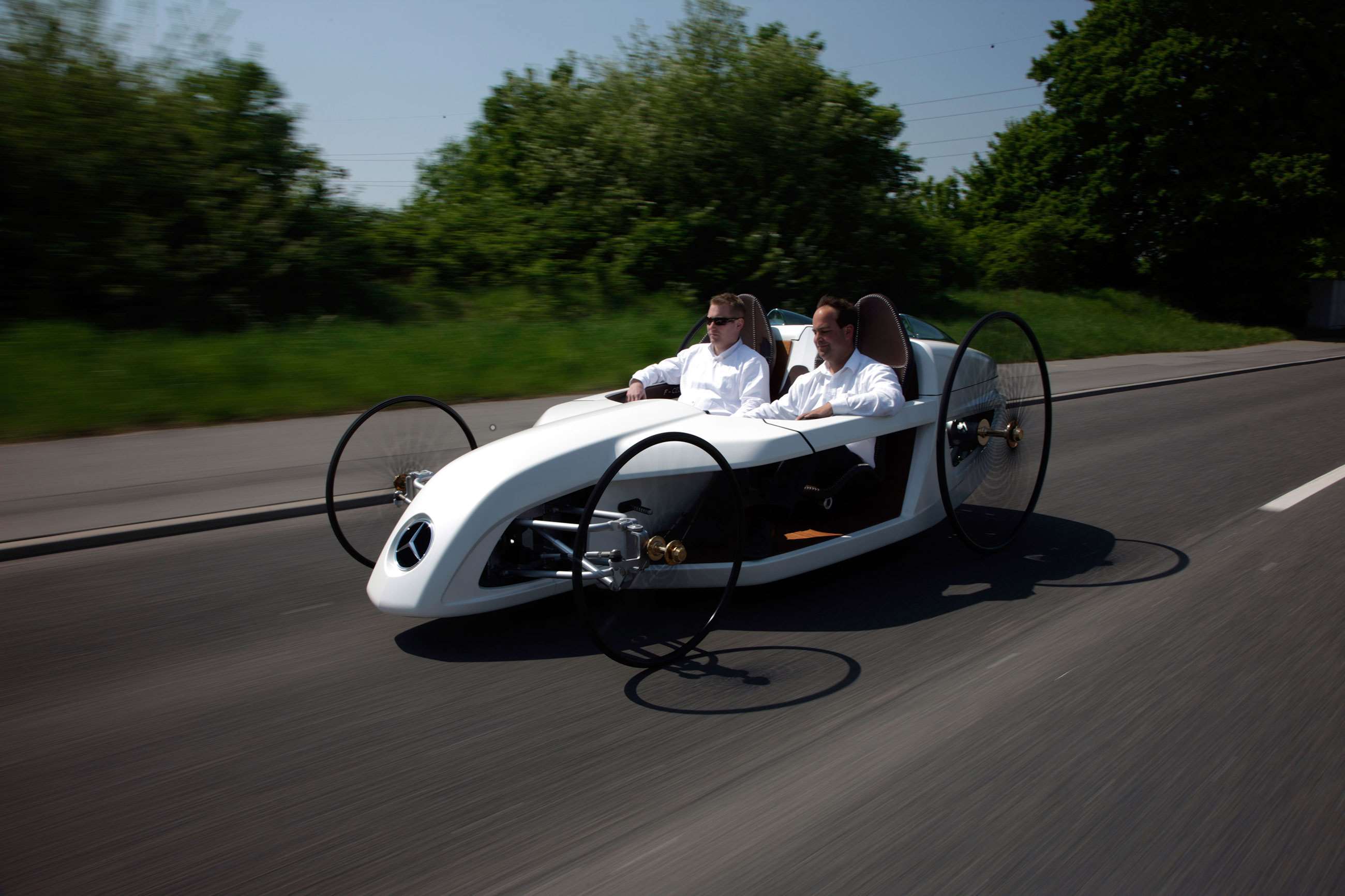 best-mercedes-concept-cars-6-mercedes-f-cell-roadster-goodwood-03122020.jpg