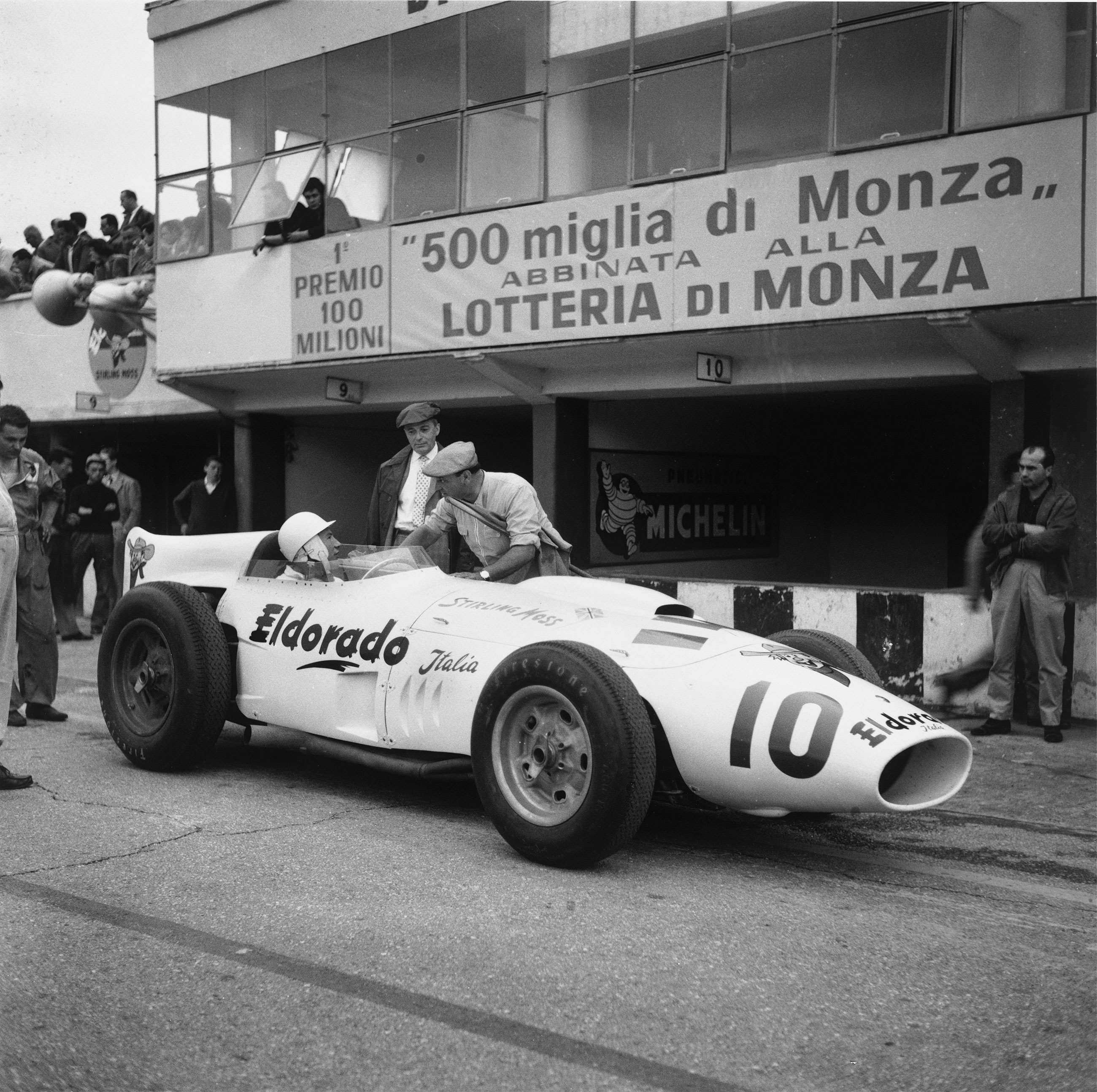 Moss at the wheel of the Eldorado Special at Monza, June 28th 1958, for the 