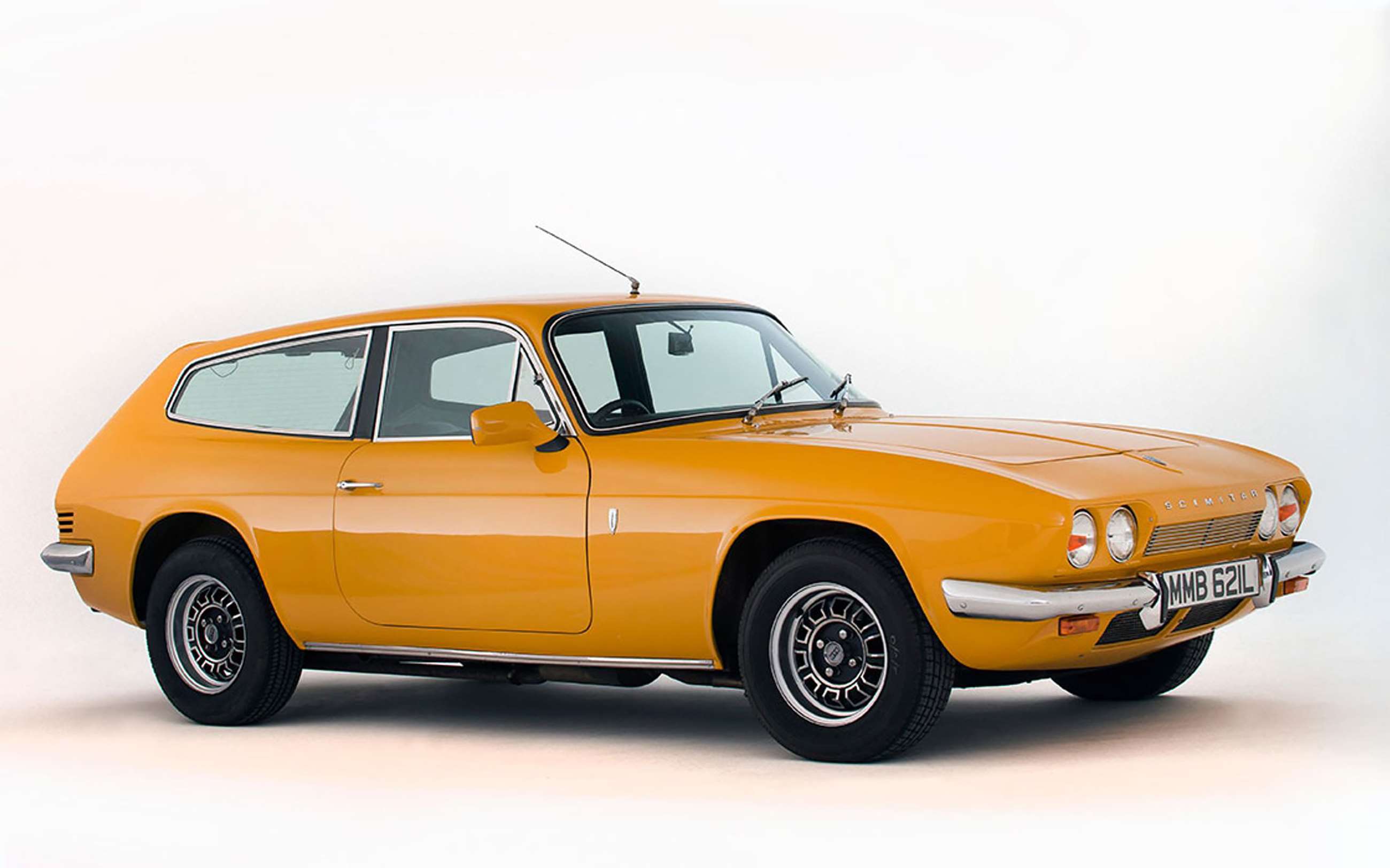 reliant-scimitar-gte.jpg