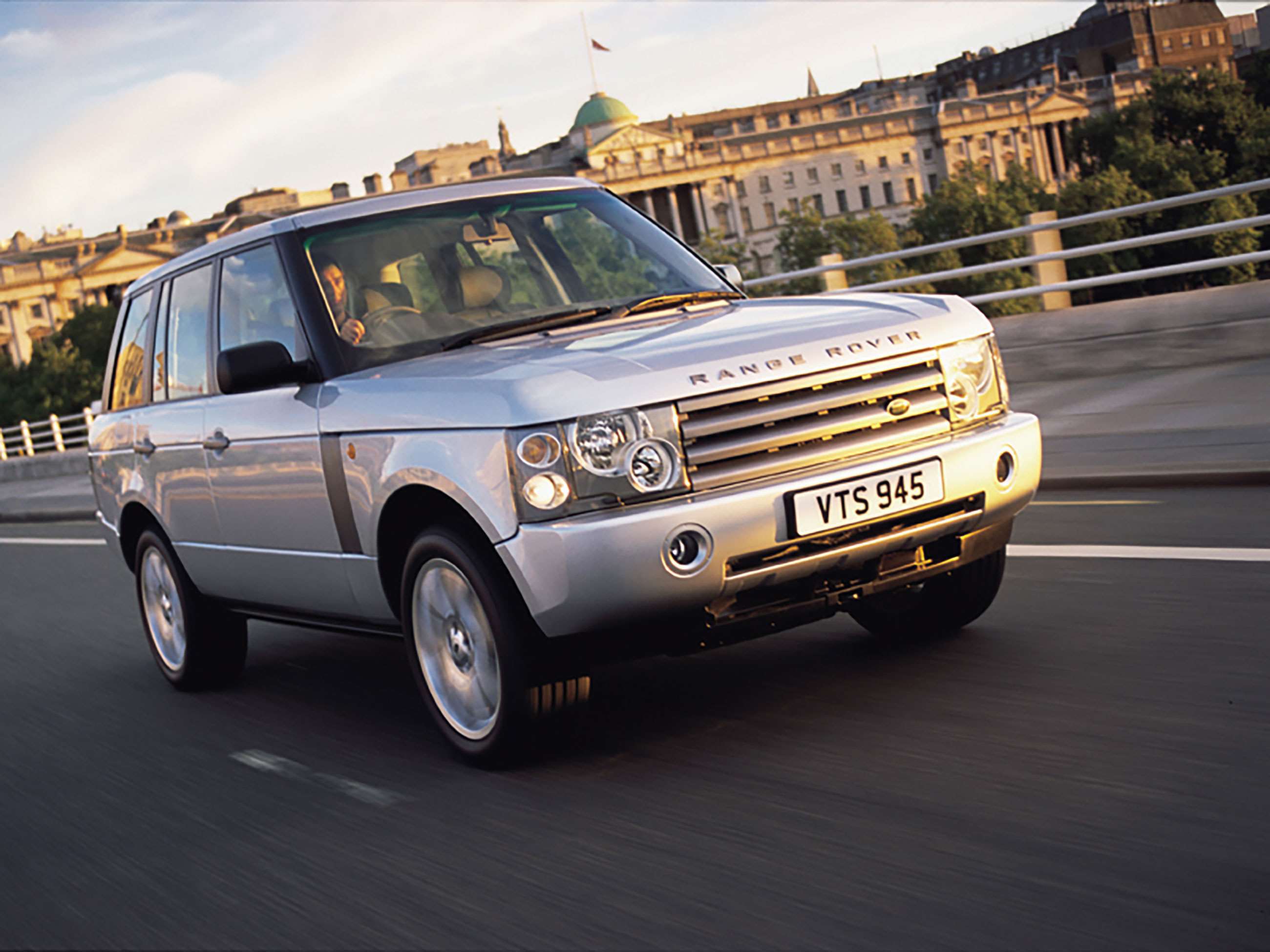 range-rover-launch-l322-third-generation-goodwood-17062020.jpg