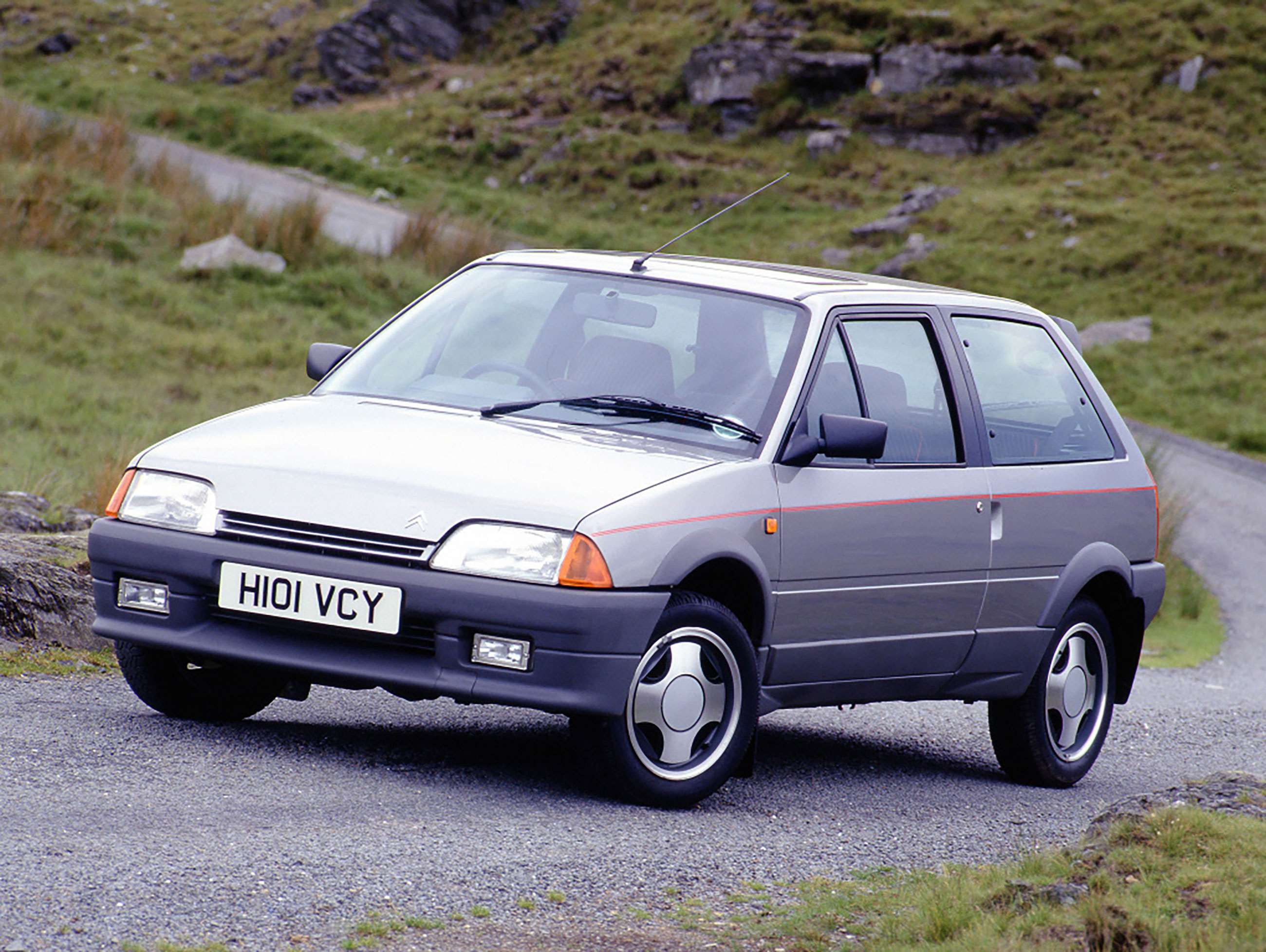 best-1980s-hot-hatchbacks-7-citroen-ax-gt-goodwood-10082020.jpg