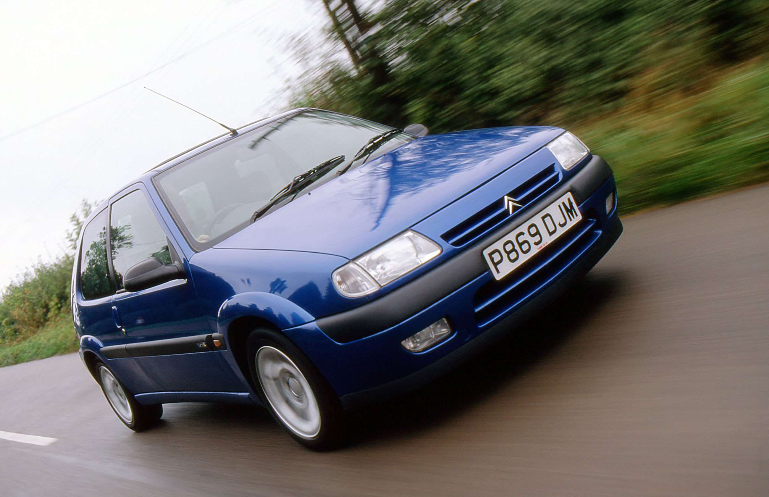 best-1990s-hot-hatchbacks-5-citroen-saxo-vts-goodwood-19082020.jpg