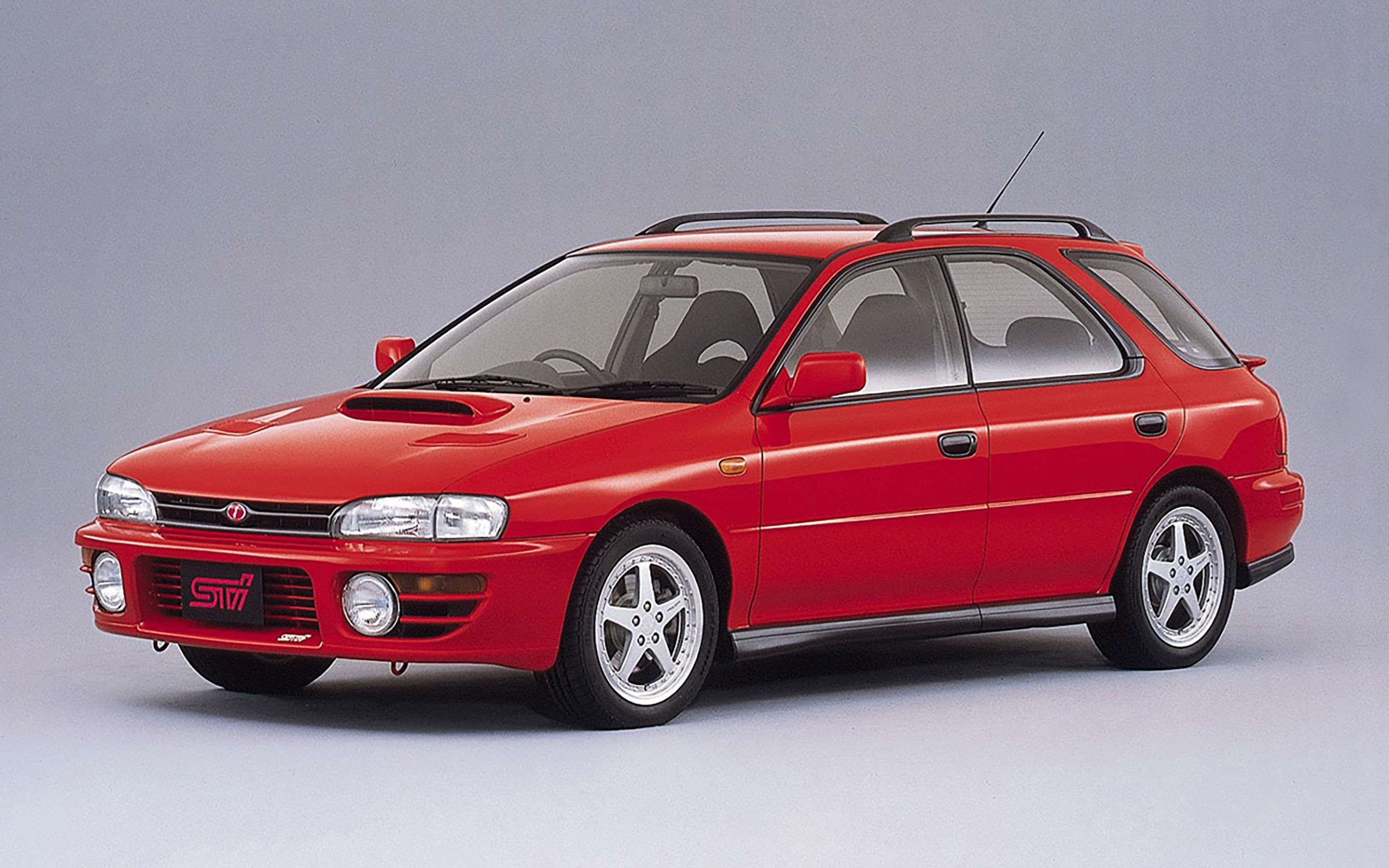 best-homologation-hot-hatches-7-subaru-impreza-wrx-sti-wagon-goodwood-25082020.jpg