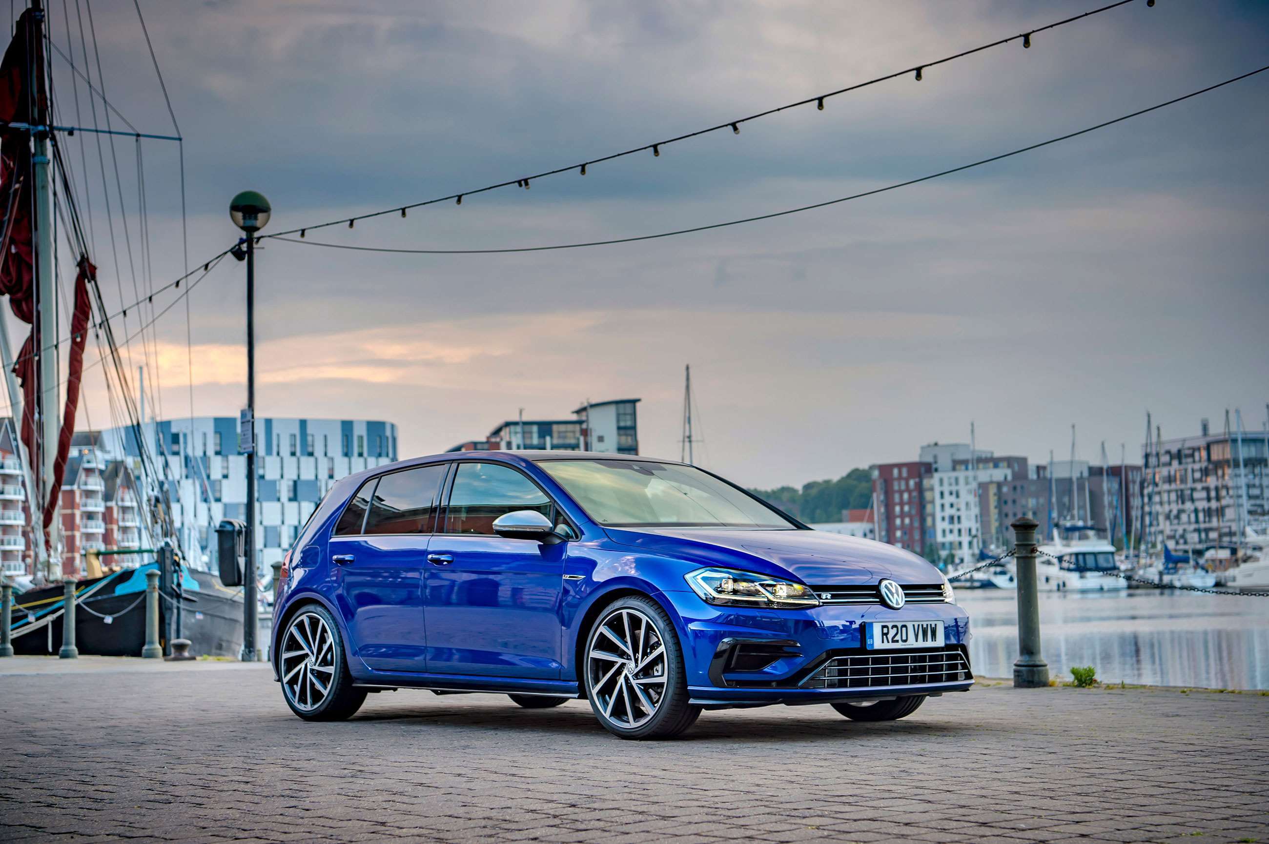 best-hot-hatches-2010s-3-volkswagen-golf-r-hatch-goodwood-03092020.jpg