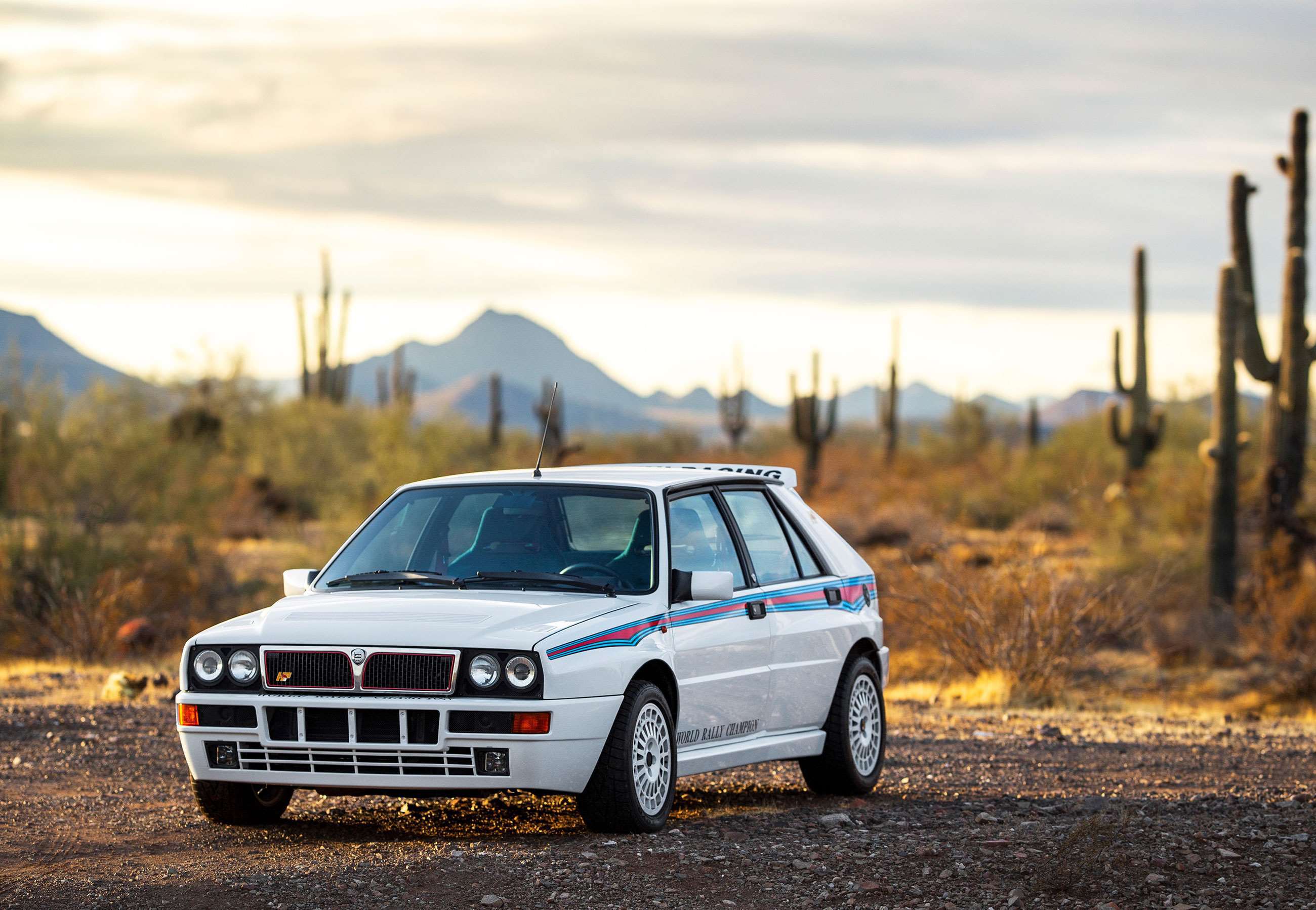 lancia-delta-hf-integrale-evo-1-martini-6-bonhams-goodwood-22102021.jpg