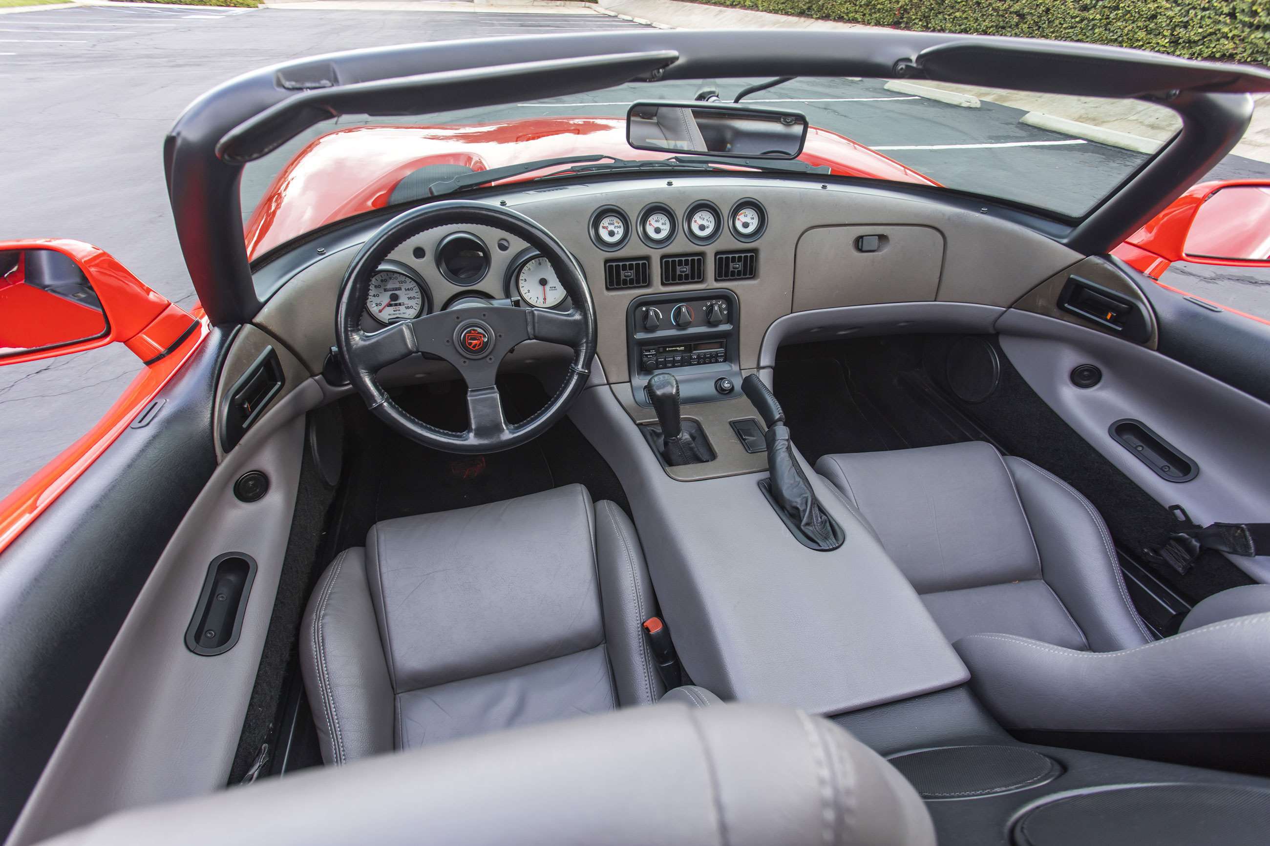 dodge-viper-001-interior-lee-iacocca-bonhams-goodwood-22102021.jpg