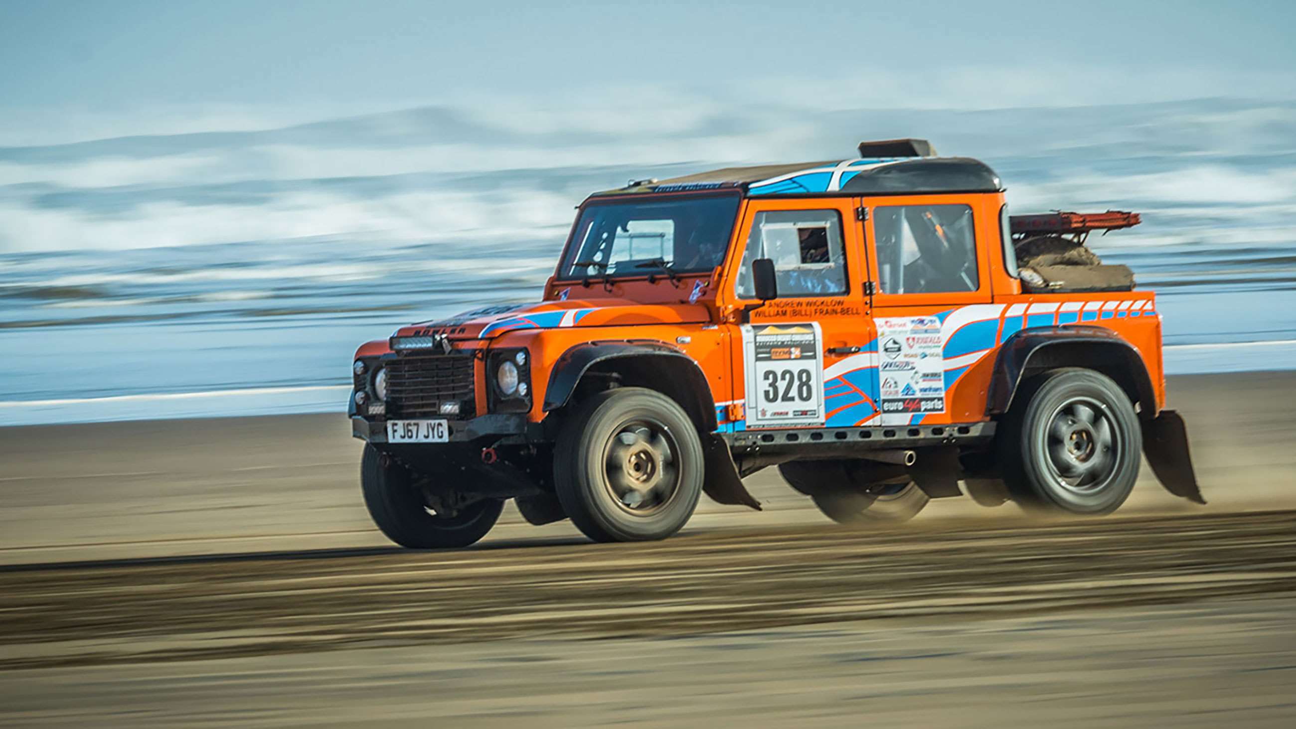 list-best-overlanders-bowler-bulldog-goodwood-16042021.jpg