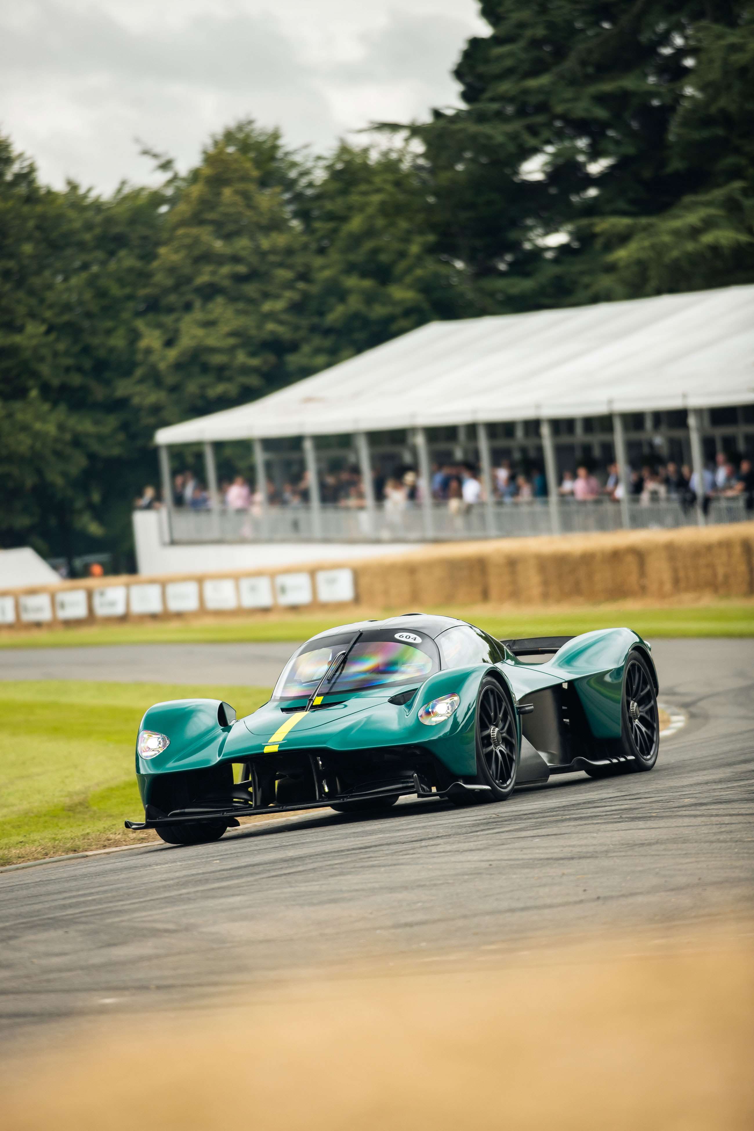 best-looking-cars-ever-11-aston-martin-valkyrie-goodwood-31082021.jpg