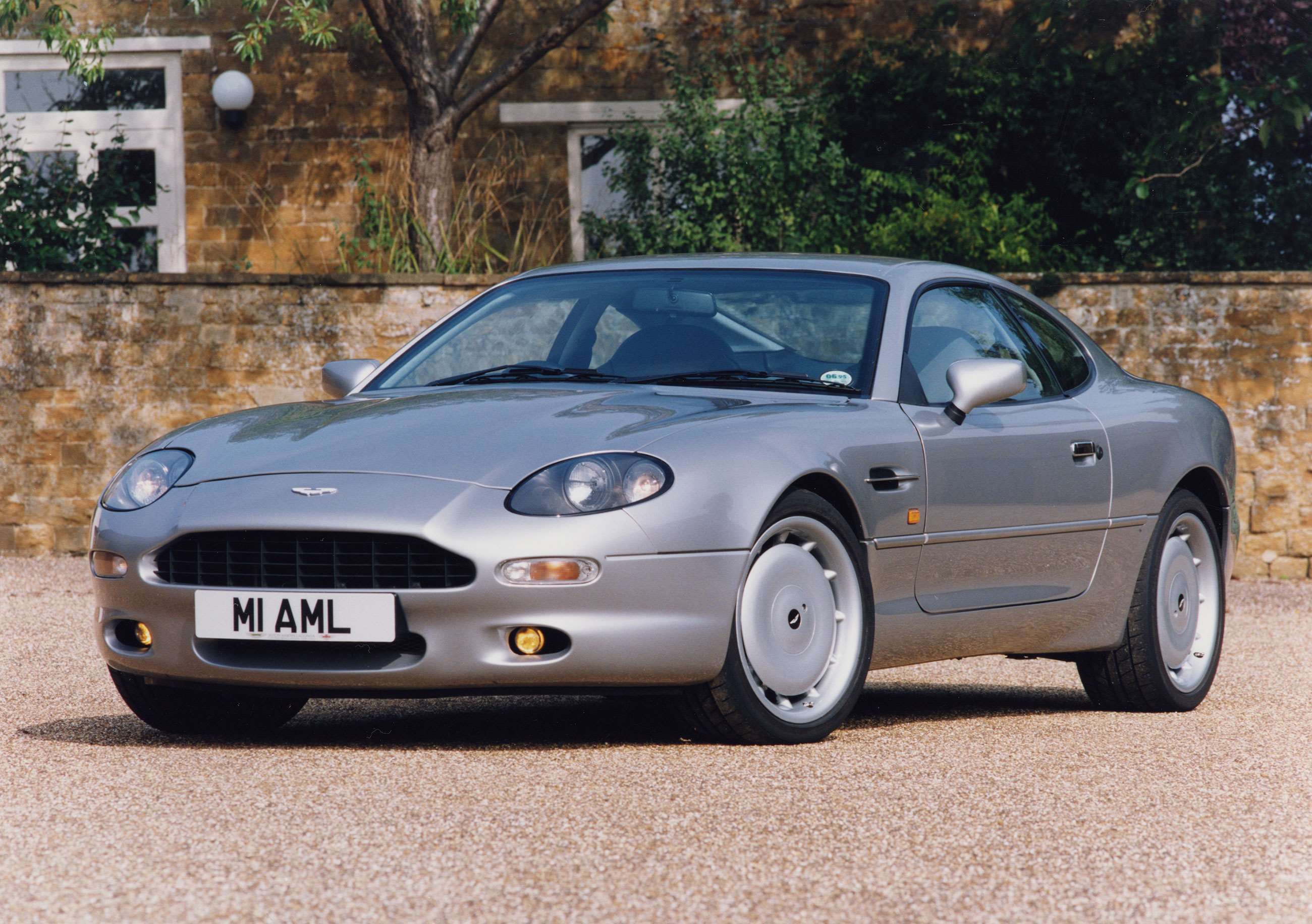 best-looking-cars-ever-2-aston-martin-db7-goodwood-31082021.jpg