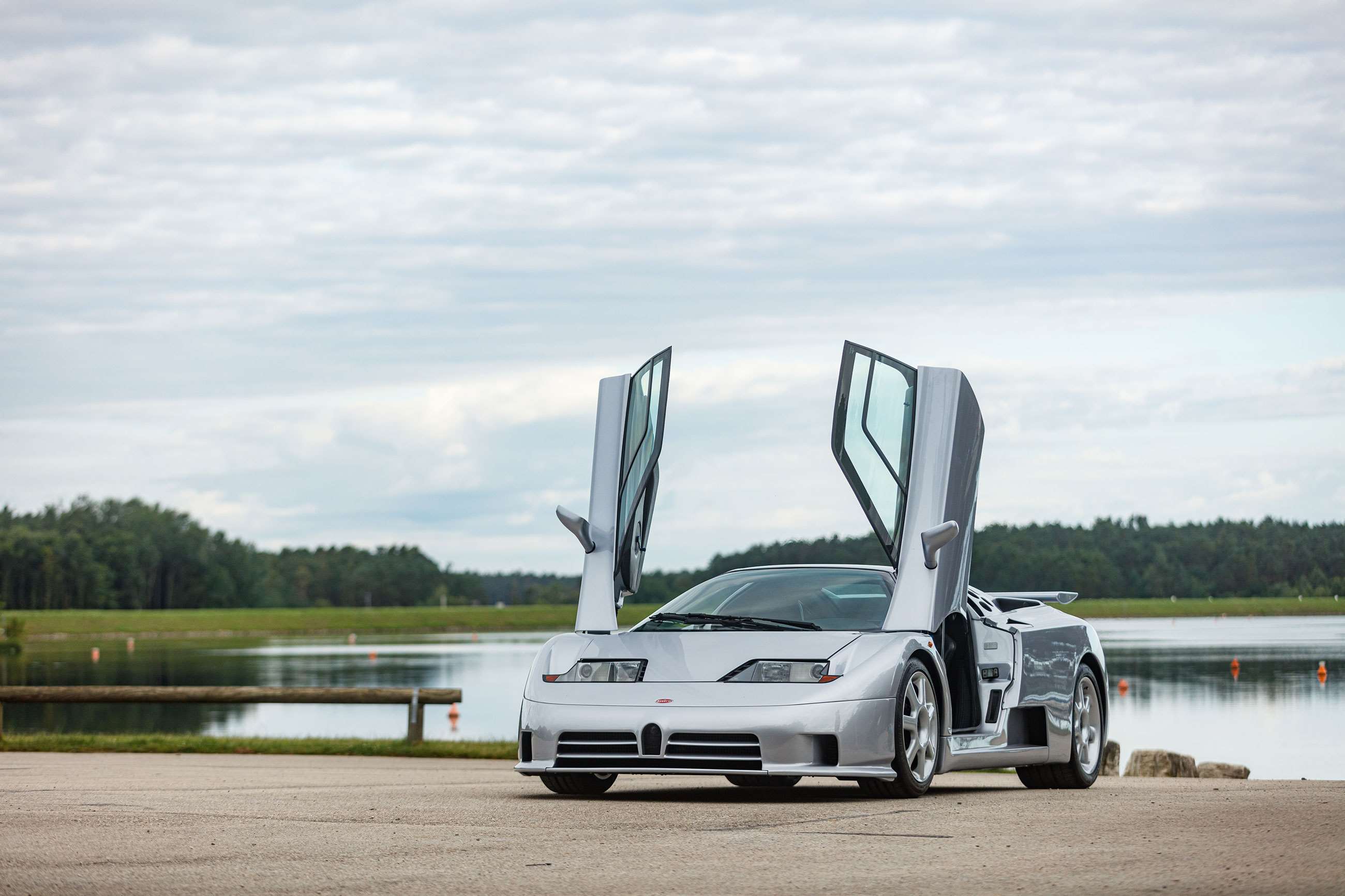 1994-bugatti-eb110-super-sport-bonhams-04012022.jpg