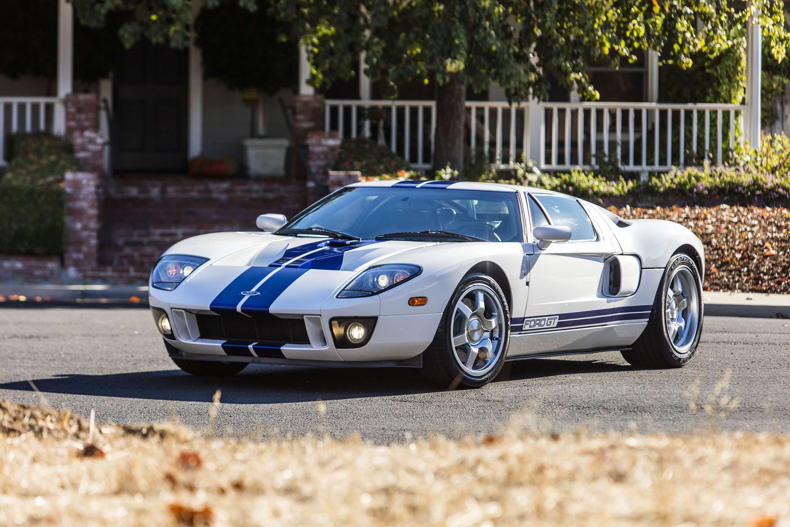 best-american-cars-ever-10-ford-gt-24012022.jpg