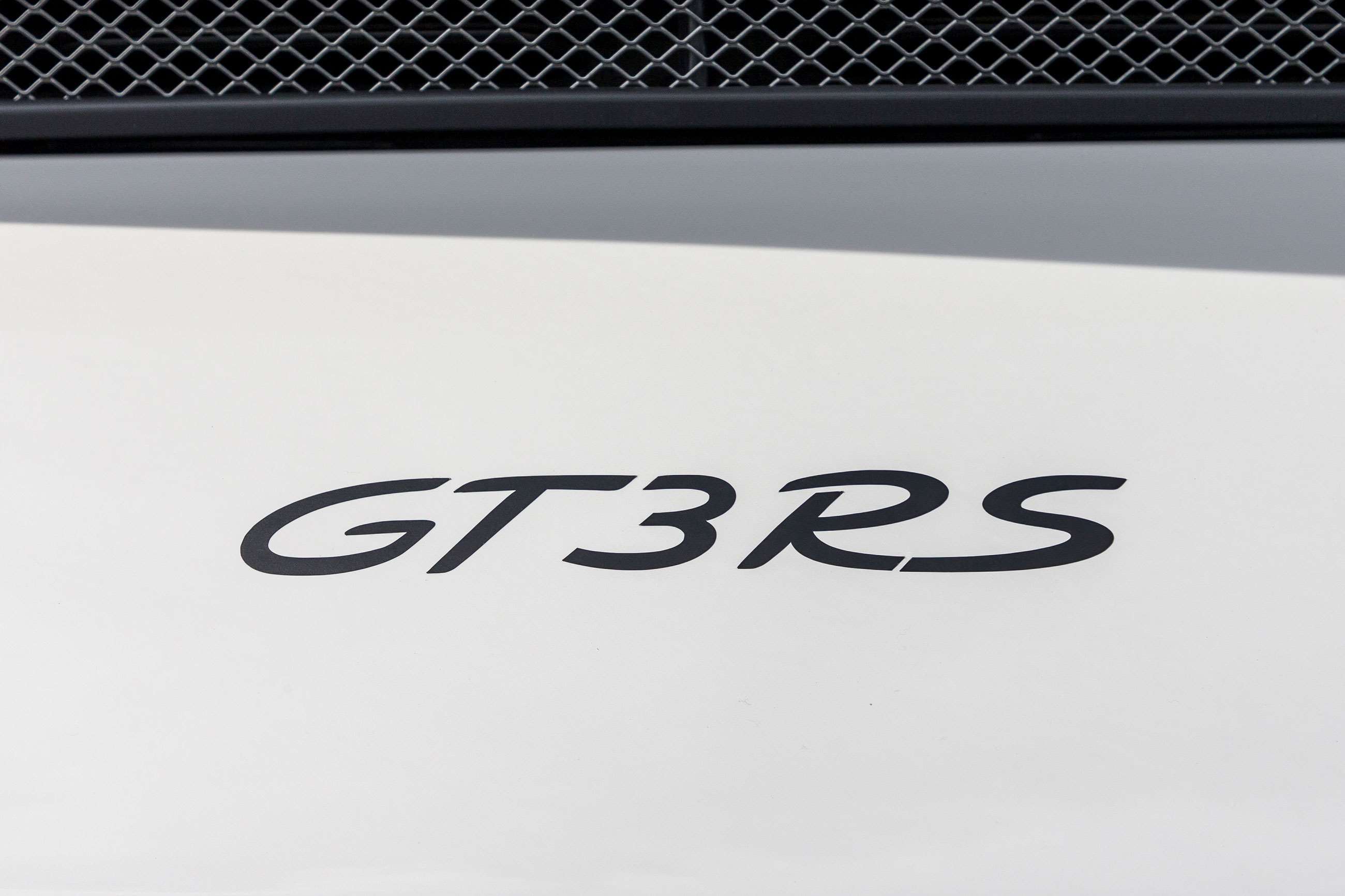 best-cars-coming-2022-20-porsche-911-gt3-rs-992-10012022.jpg