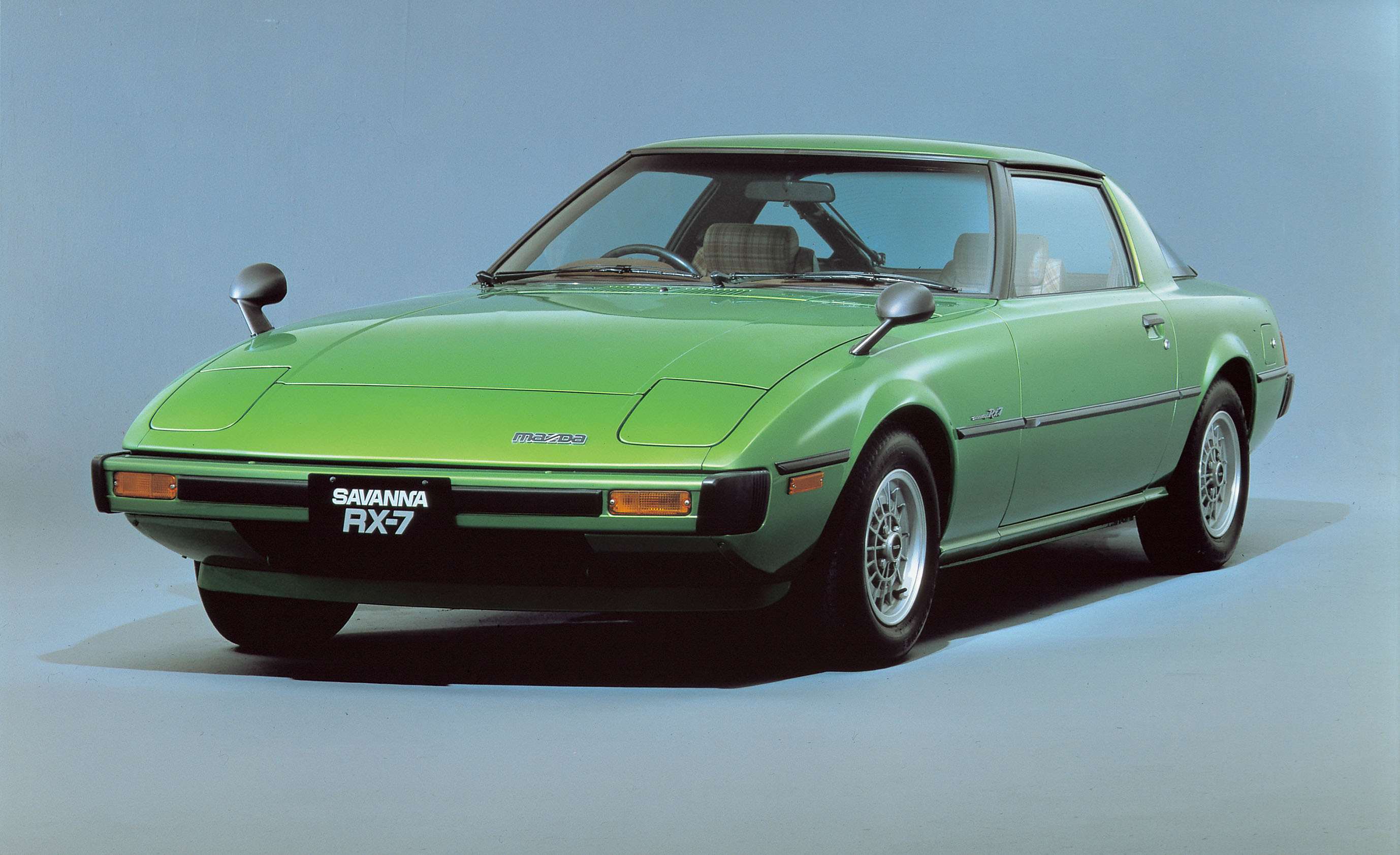 mazda-rx-7-series-1-2600.jpg