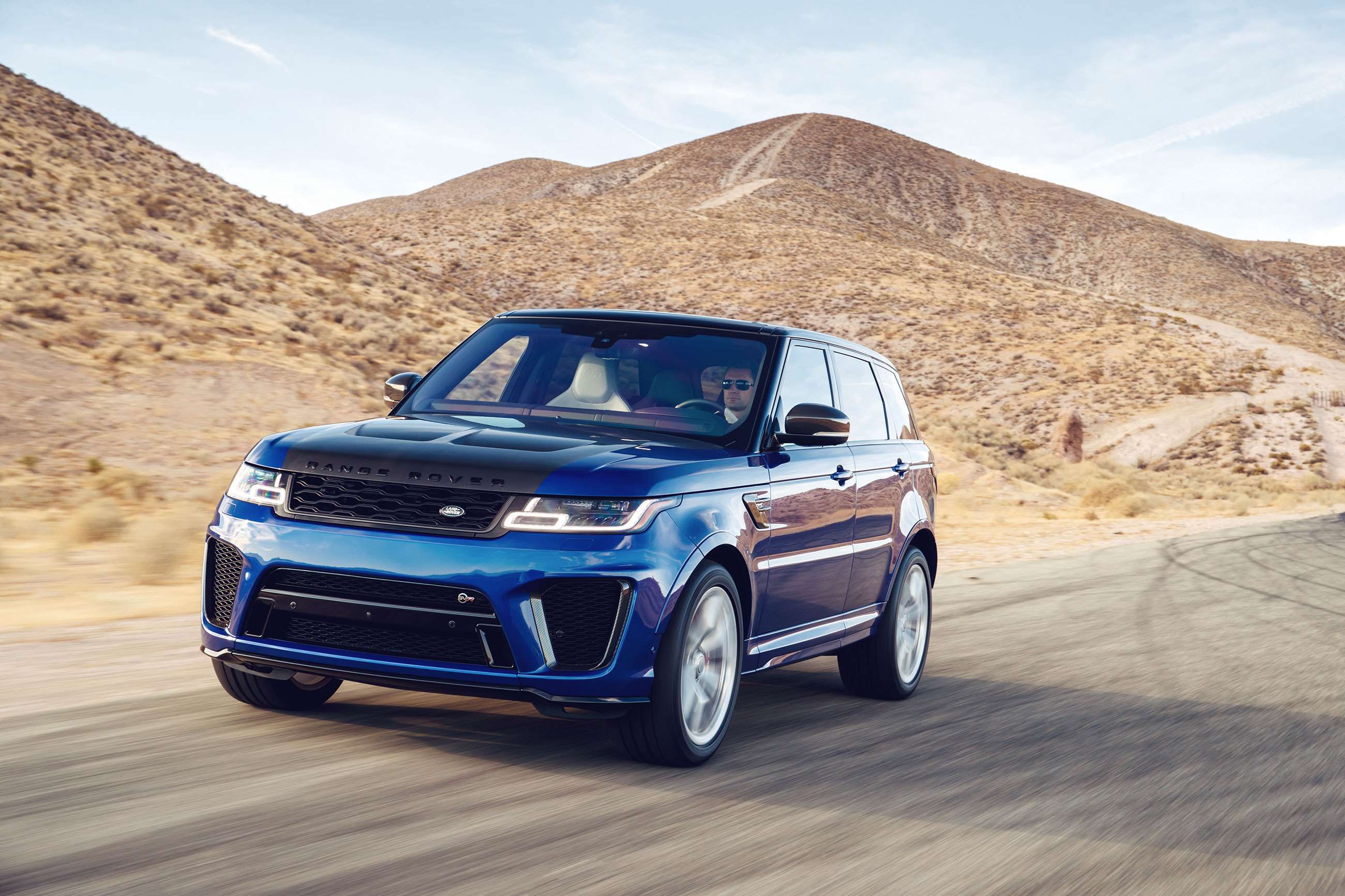 best-super-suvs-range-rover-sport-svr-31012022.jpg