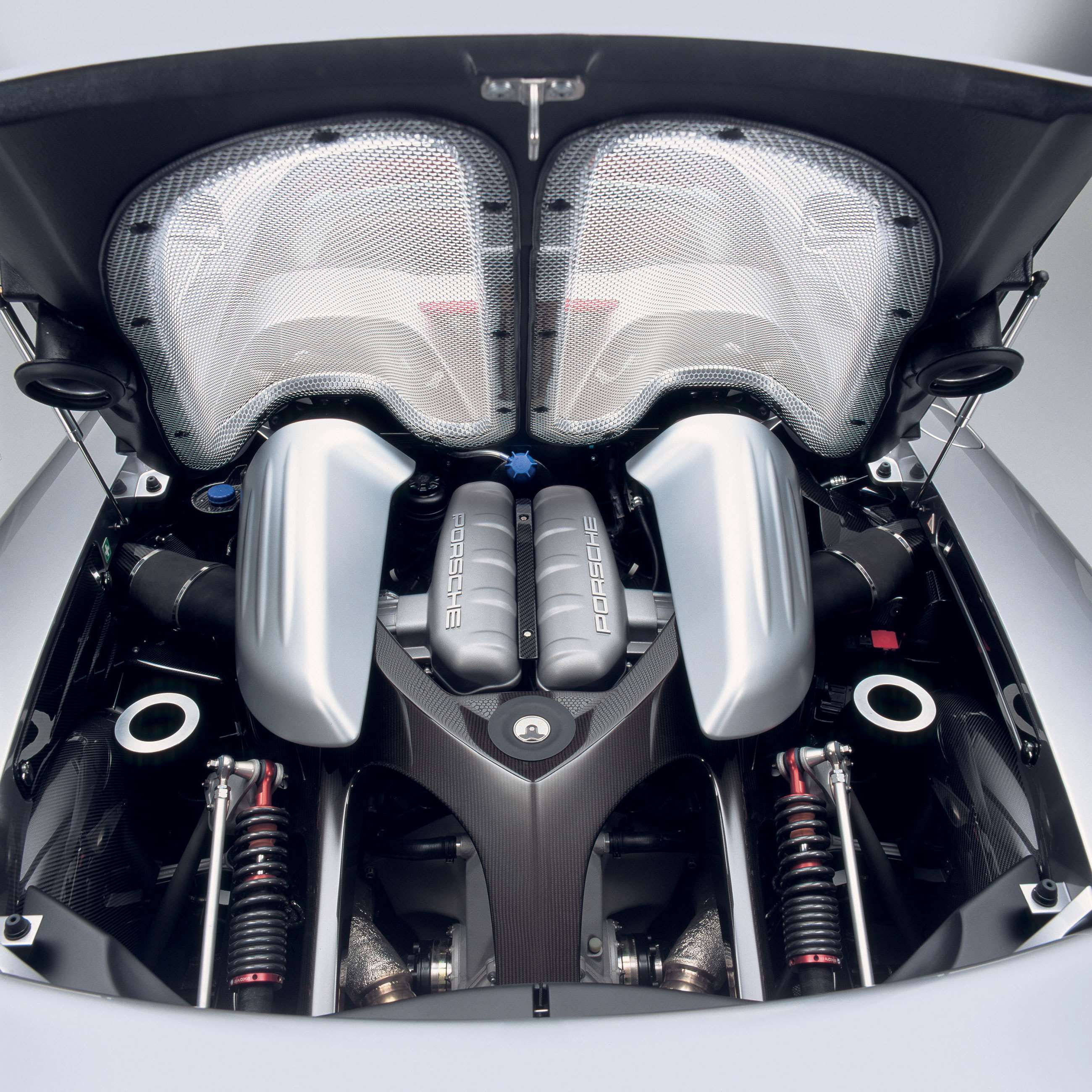 best-v10-engines-ever-made-1-porsche-carrera-gt-07032022.jpg