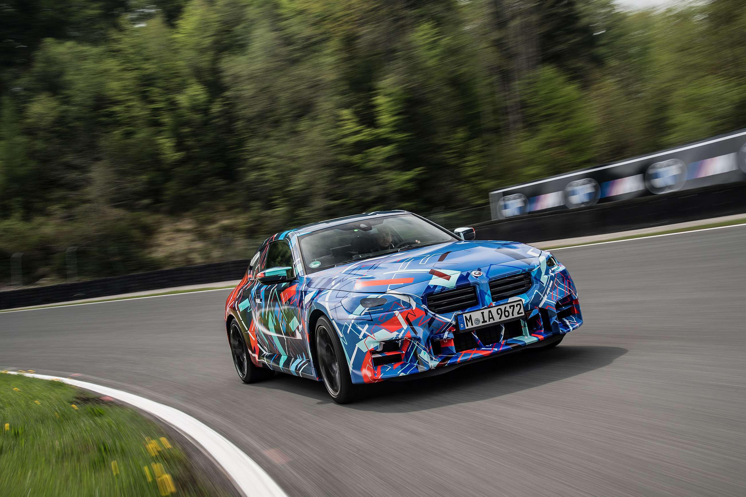 bmw-m2-track-test-02.jpg