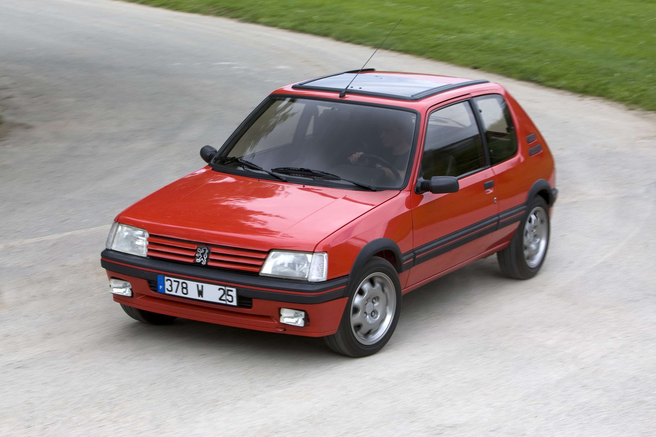 peugeot-205-gti-frankel-01.jpg