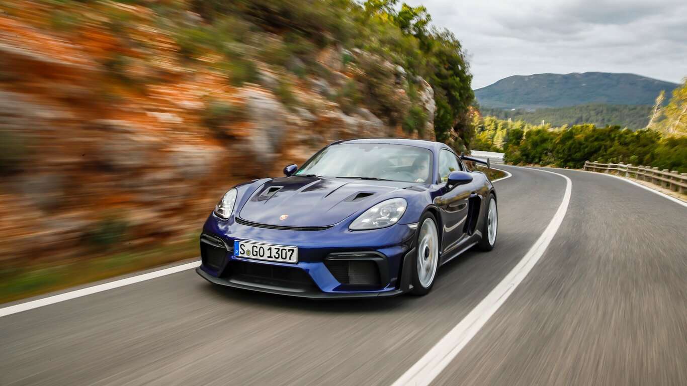 porsche-cayman-gt4-rs.jpeg