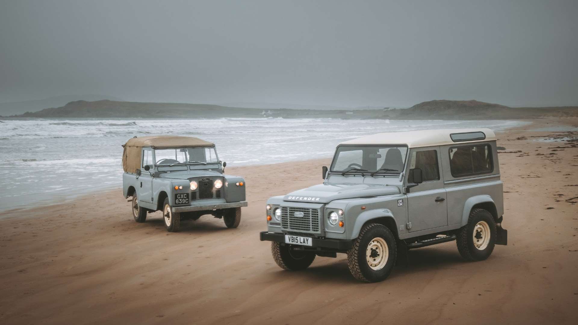 land-rover-classic-defender-works-v8-islay-edition-06.jpg