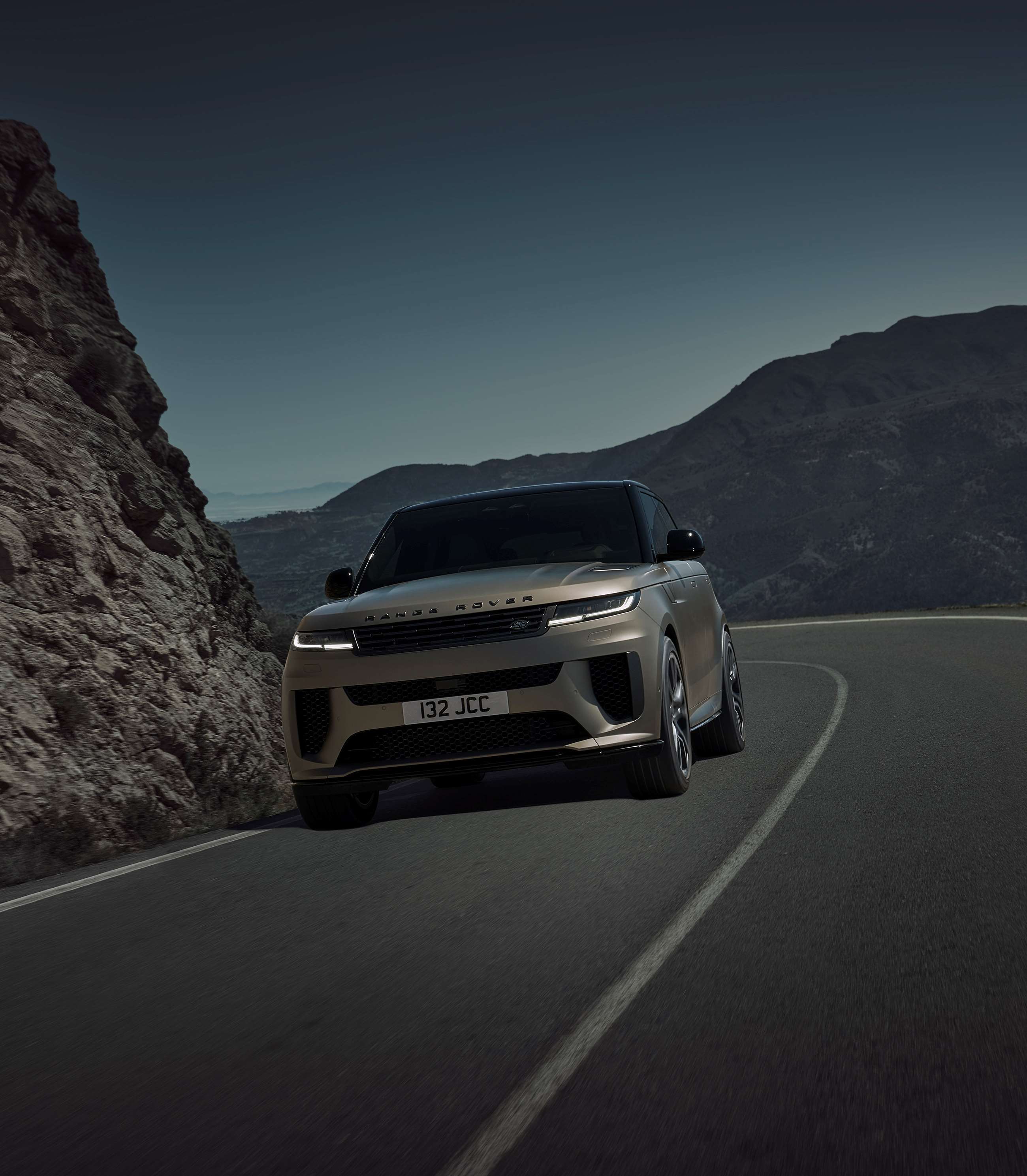 range-rover-sport-sv-03.jpg