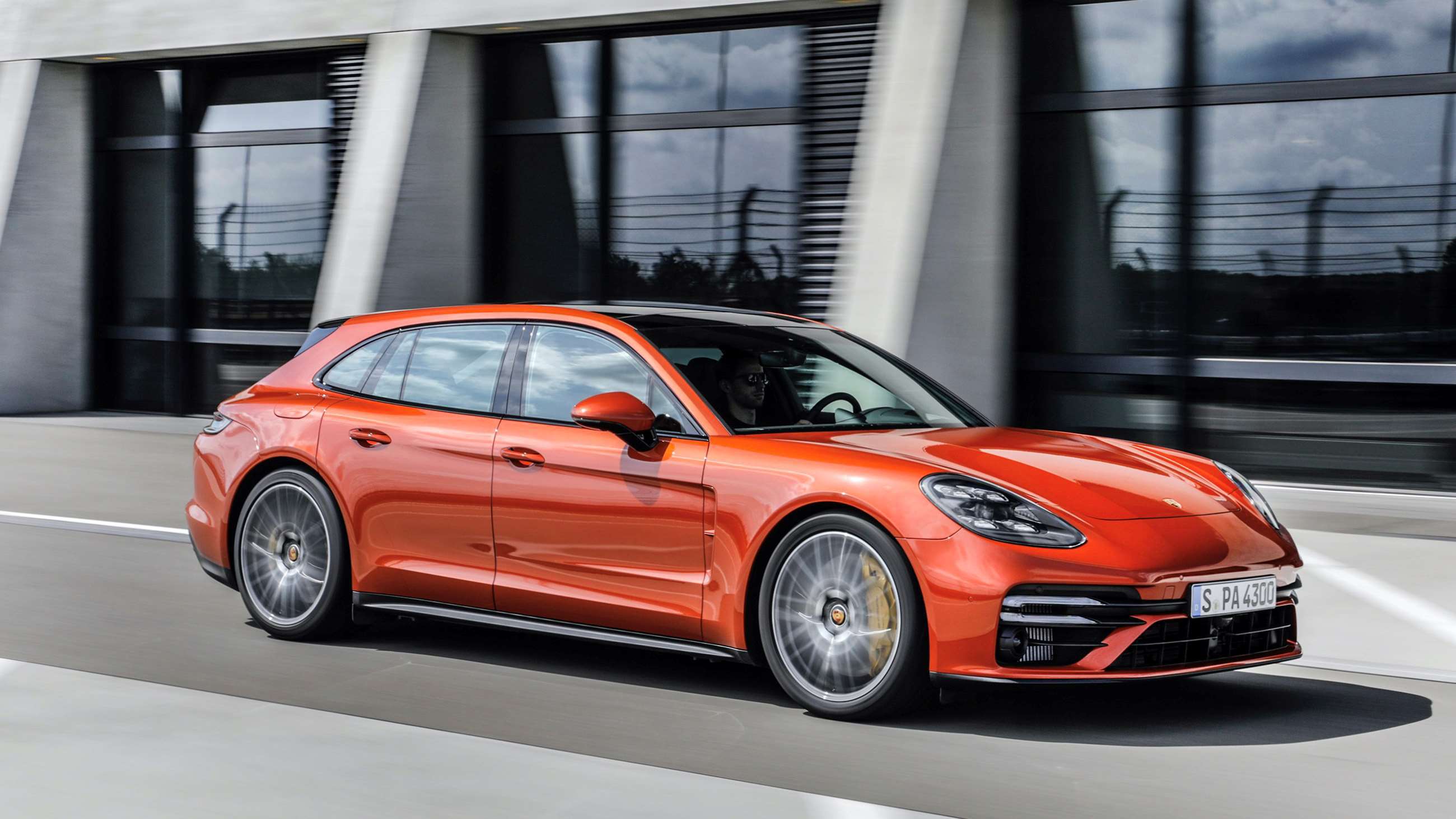 porsche-panamera-sport-turismo-turbo-s.jpg