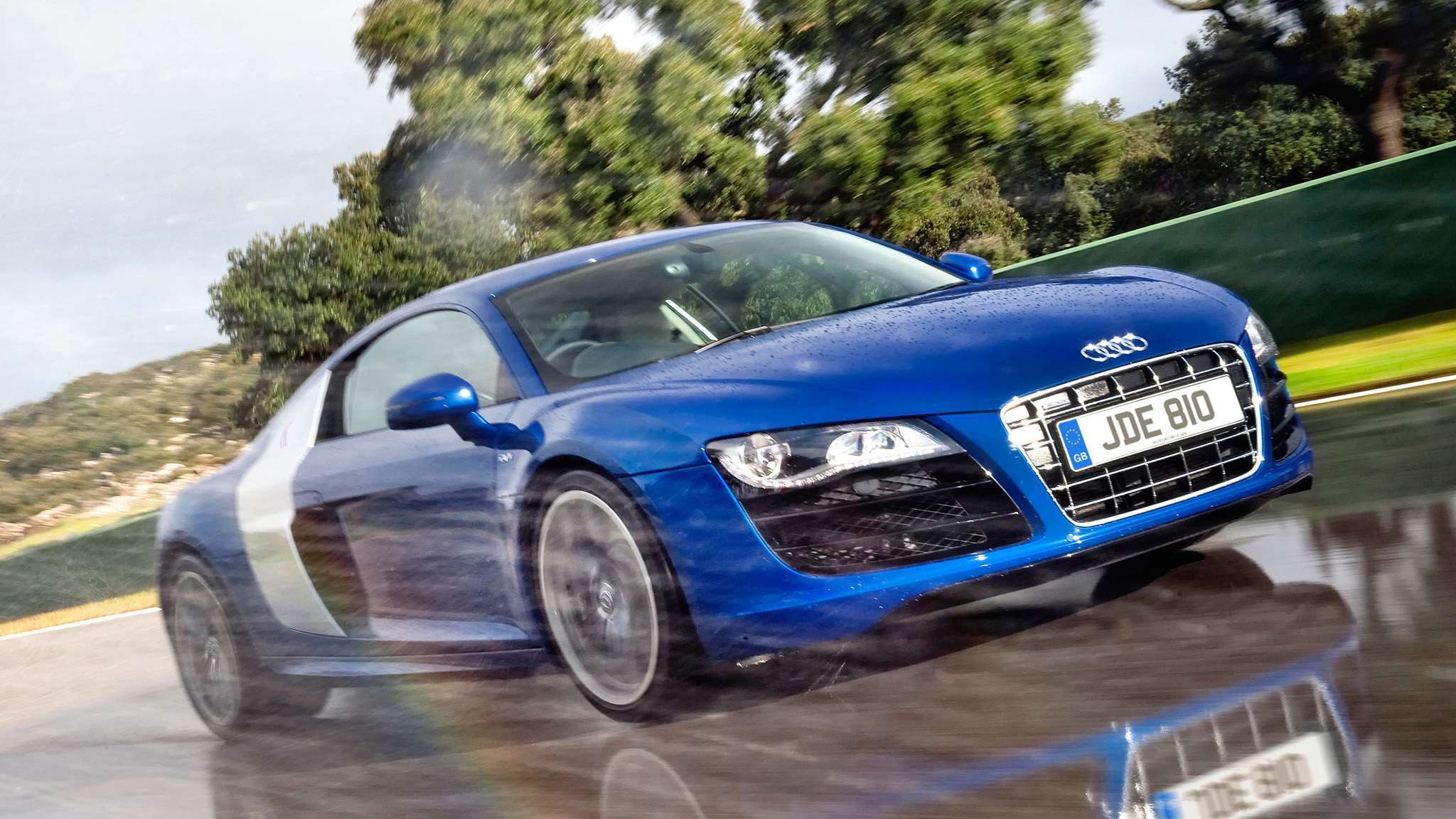 audi-r8-v10-copy.jpg