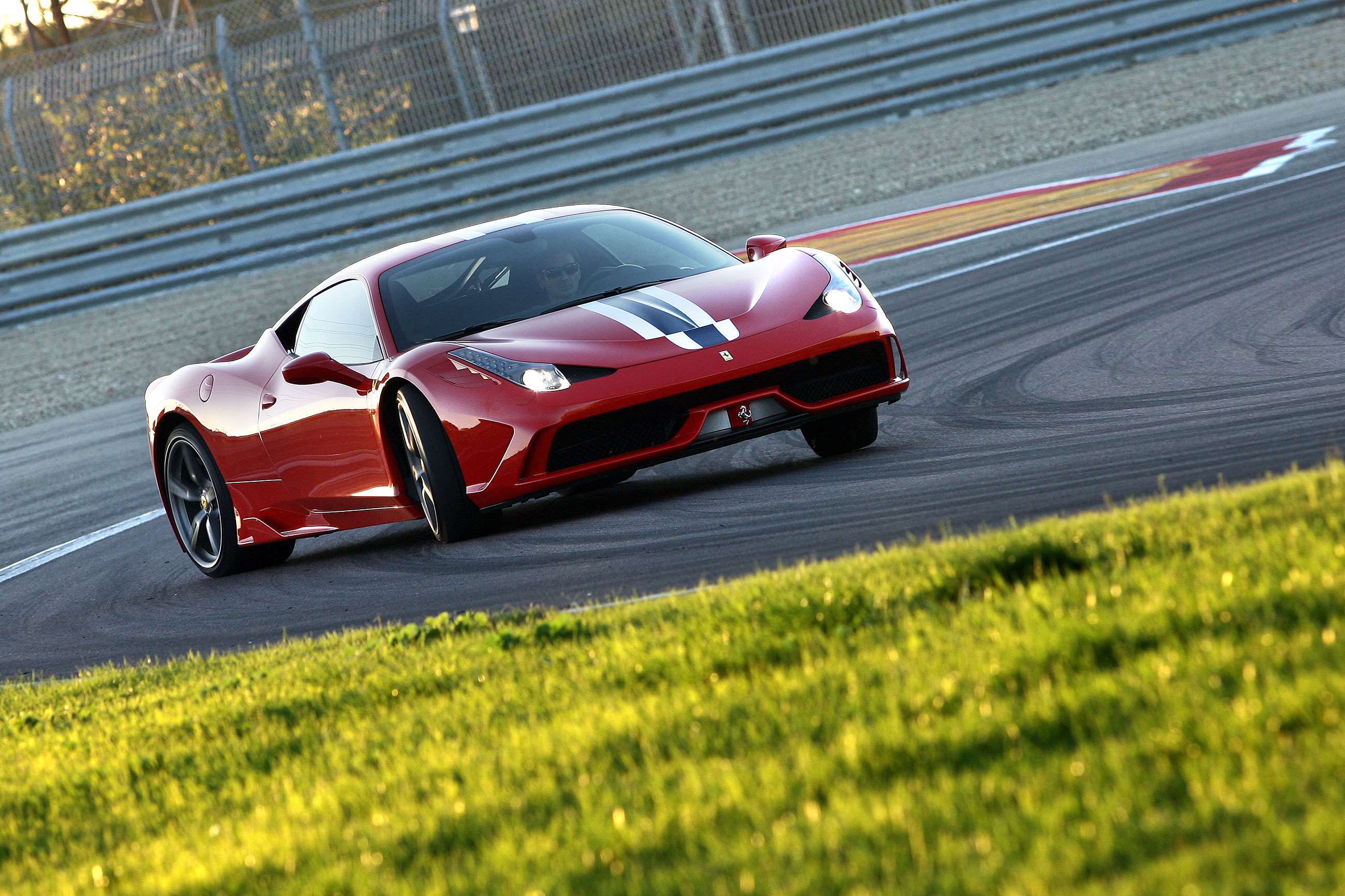 Ferrari 458 speciale best italian cars.jpg