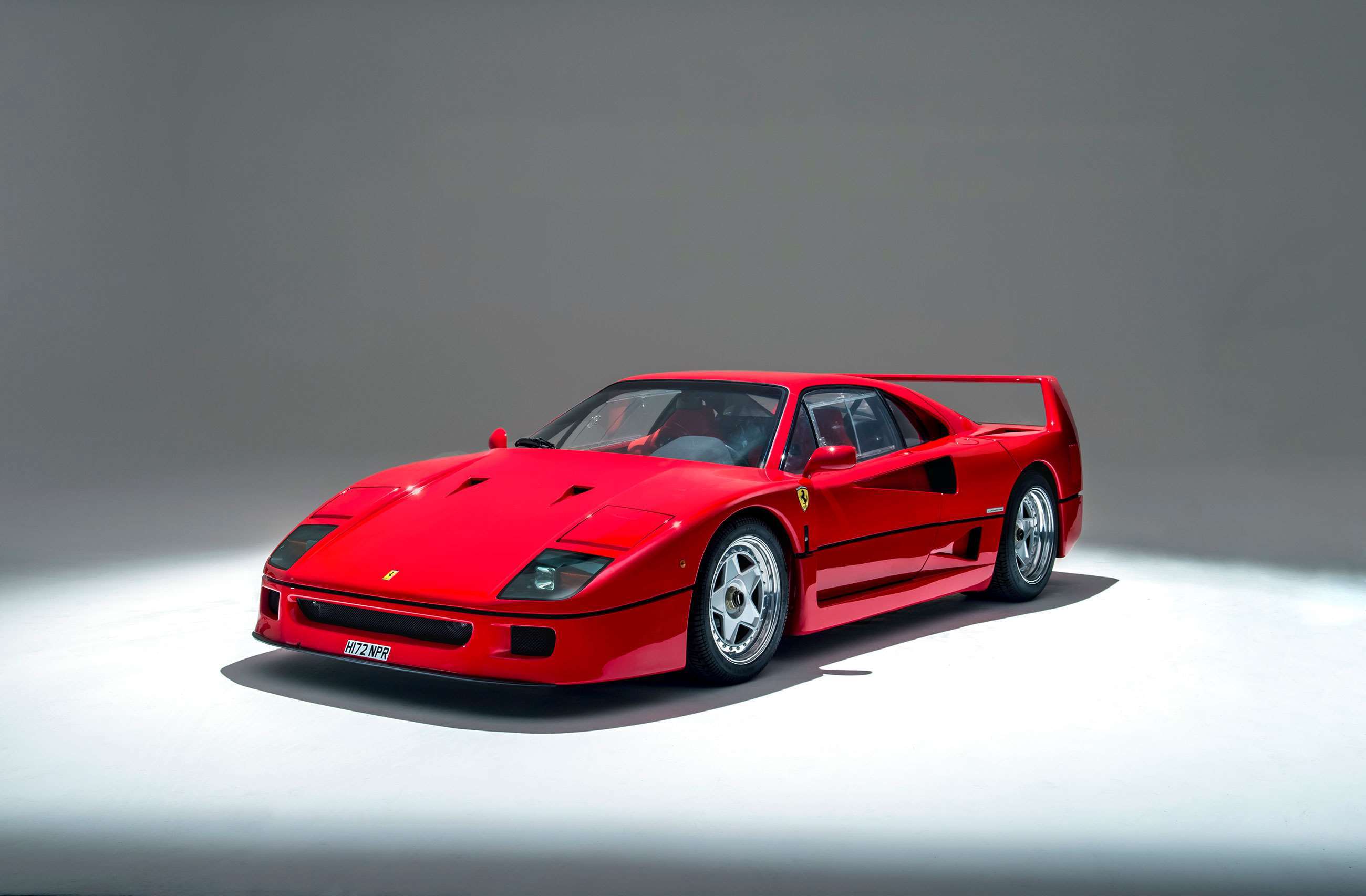 Ferrari F40 best italian cars.jpg