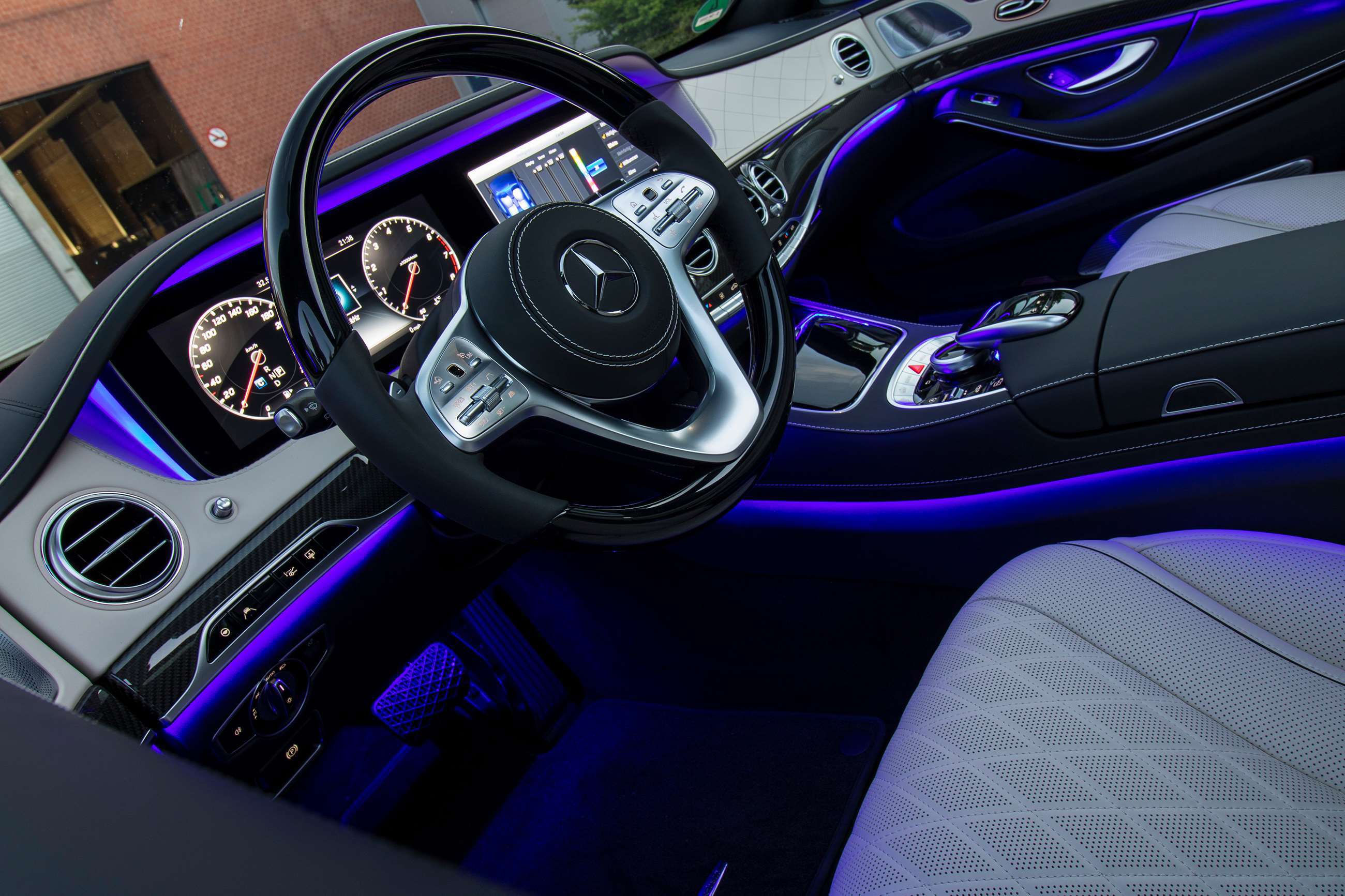 mercedes-s-450-l-amg-line-interior-goodwood-28022019.jpg