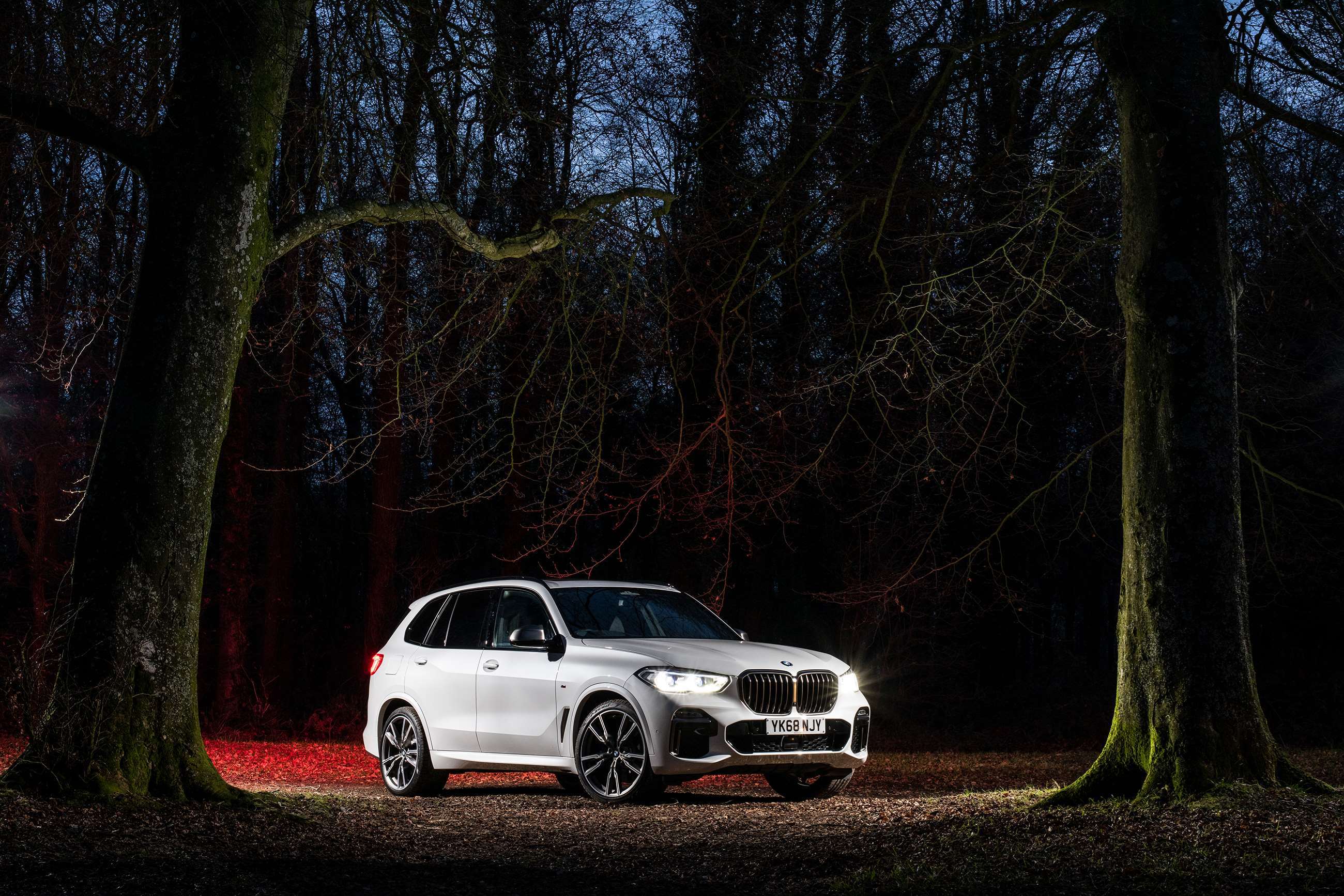 bmw-x5-m50d-2019-driving-goodwood-17062019.jpg