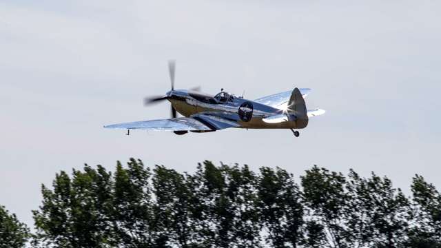 silver-spitfire-at-goodwood-aerodrome.jpg