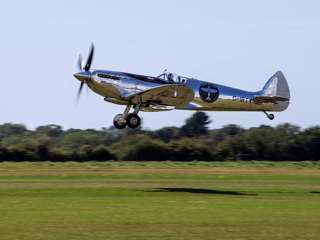 silver-spitfire-taking-off.jpg